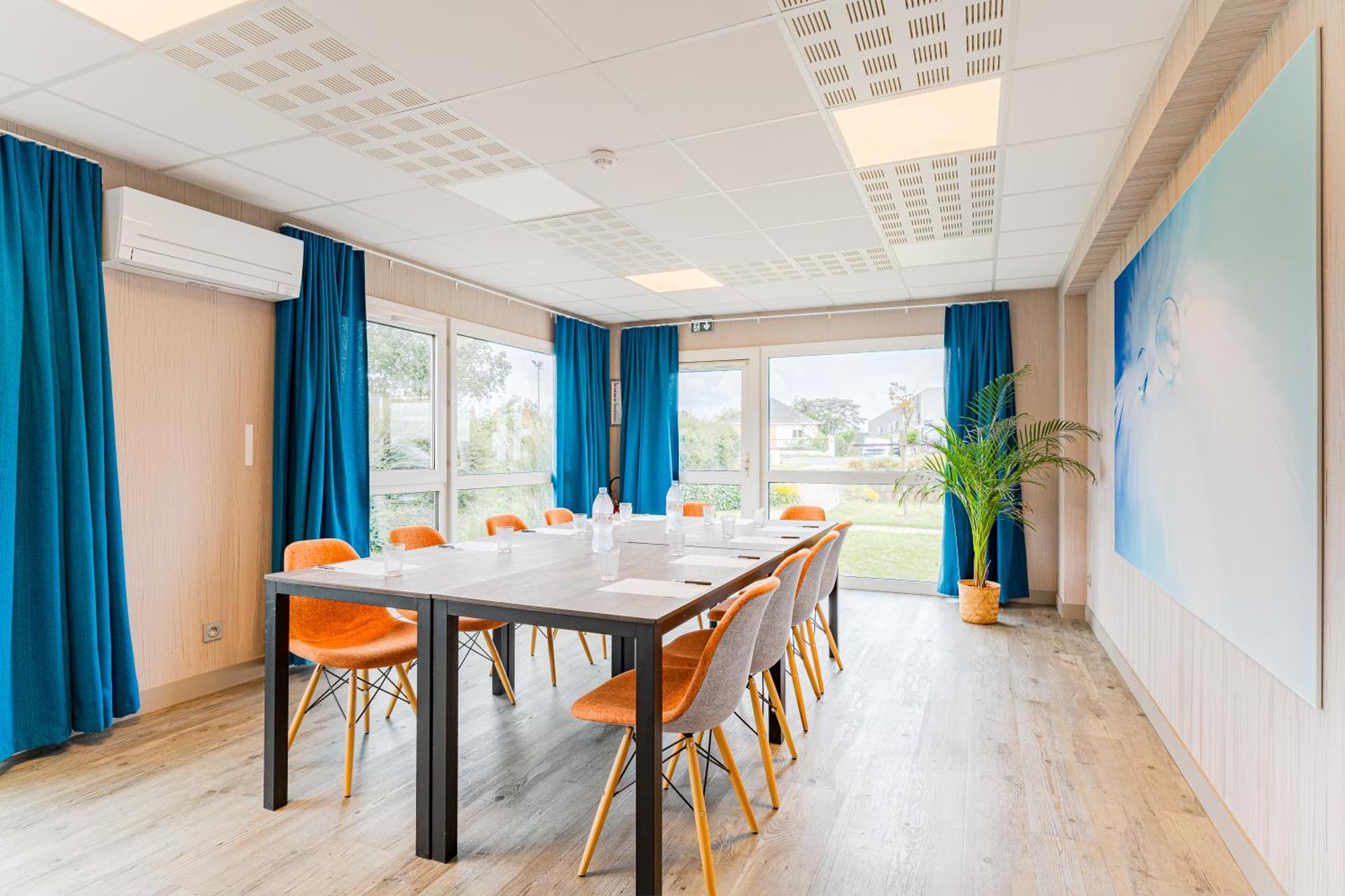 Meeting/conference room