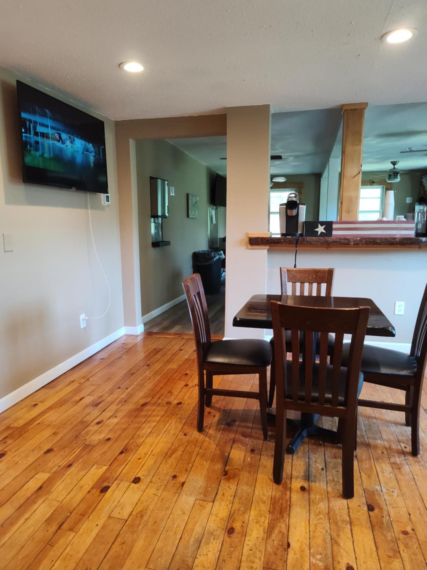 Communal lounge/ TV room