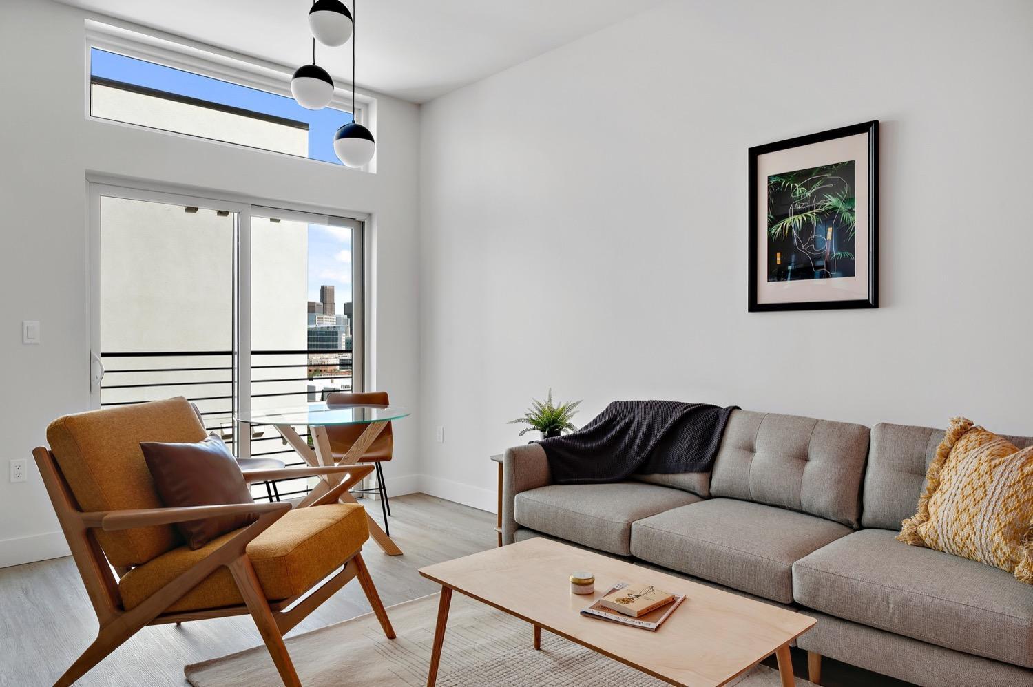 Modern Lifestyle Loft with View - Zuni Lofts