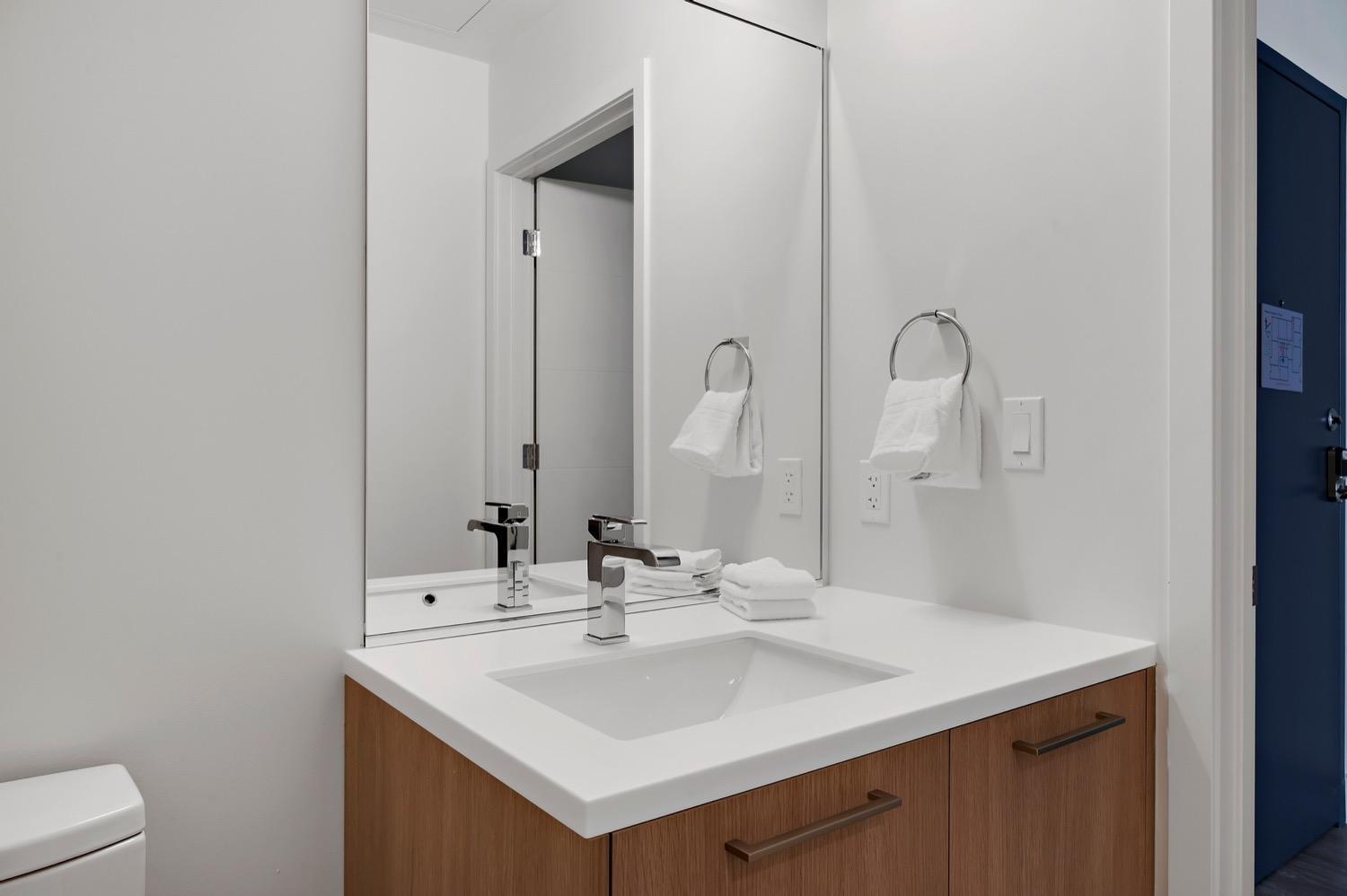 Modern Lifestyle Loft with View - Zuni Lofts