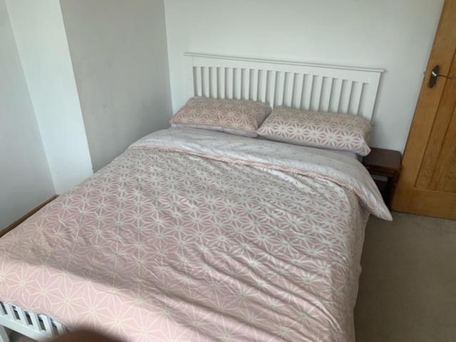 4 Bedroom house with parking, Near Safari Park