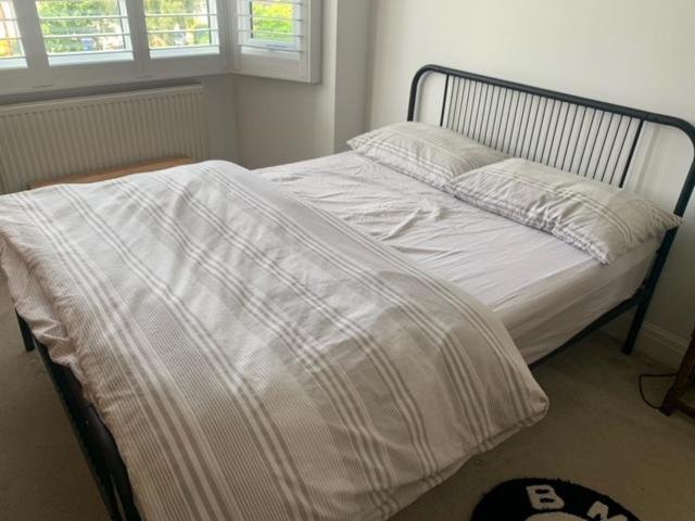 4 Bedroom house with parking, Near Safari Park