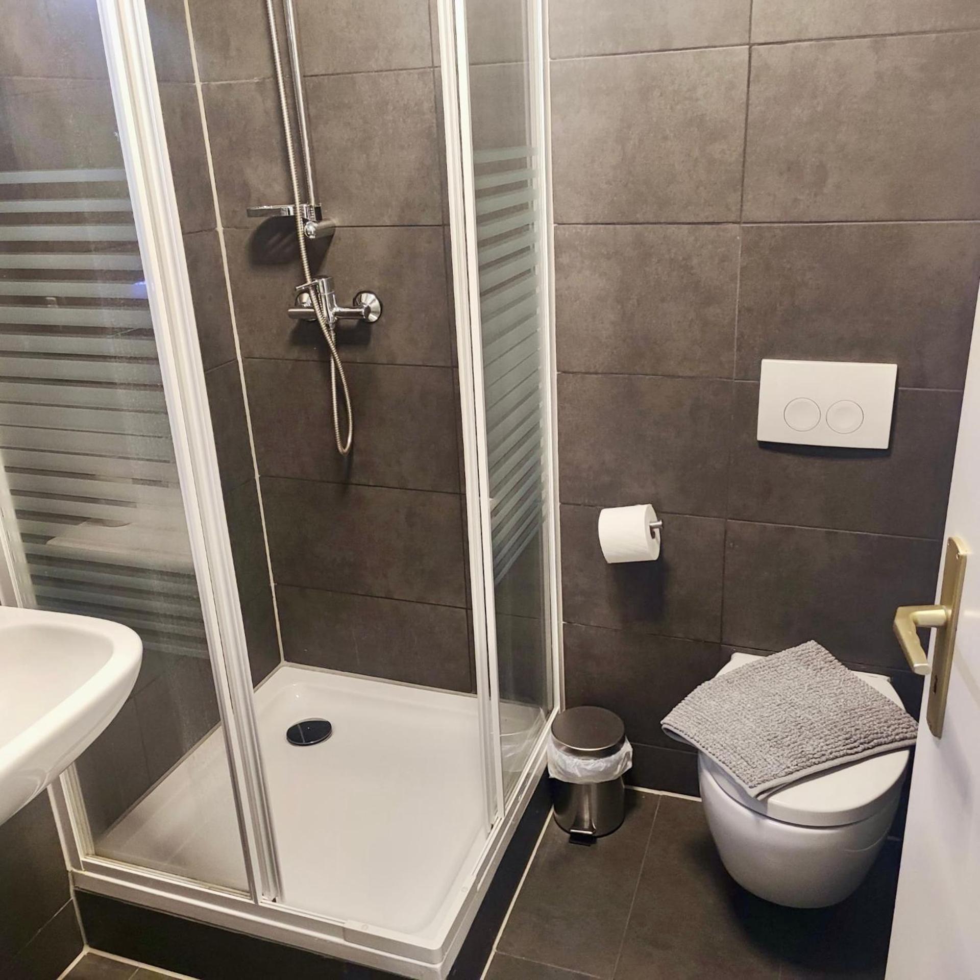 Harmony - 4 Schlafzimmer 2 Bäder Ganzes Apartement