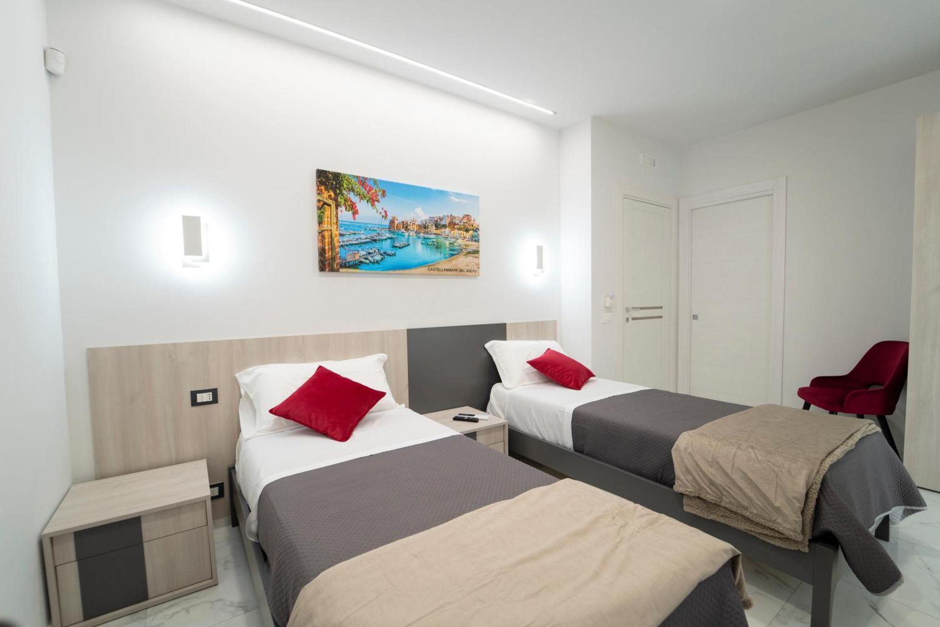 Find hotels on Sicily at Amimir.com, image size:1920x1280