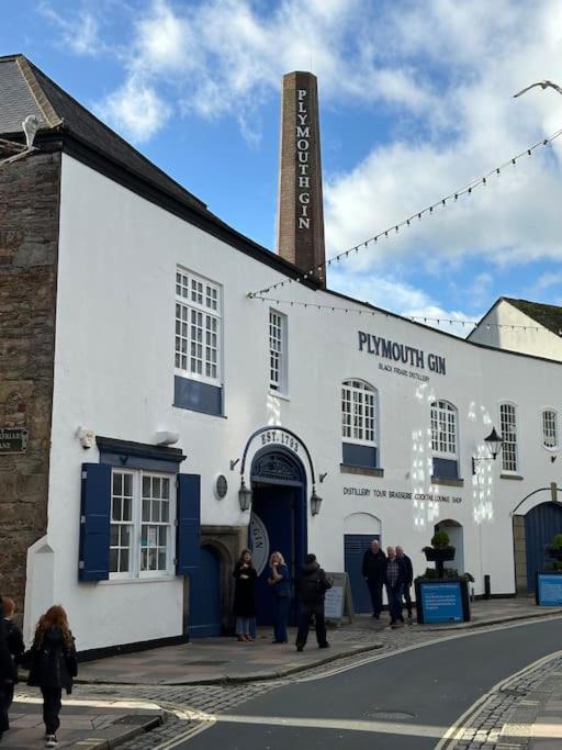Raleigh Waterside apartment - The Barbican, Plymouth