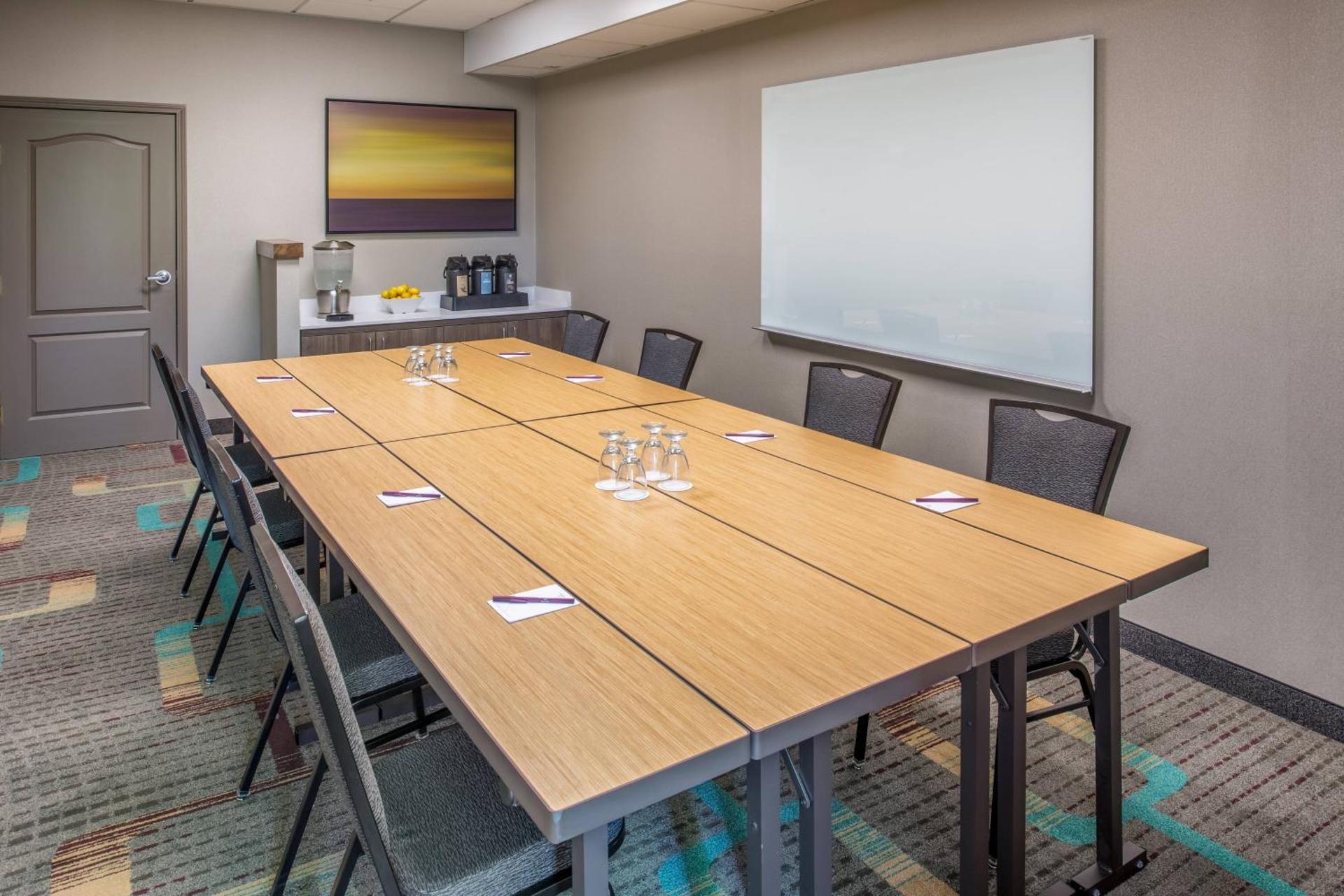 Meeting/conference room