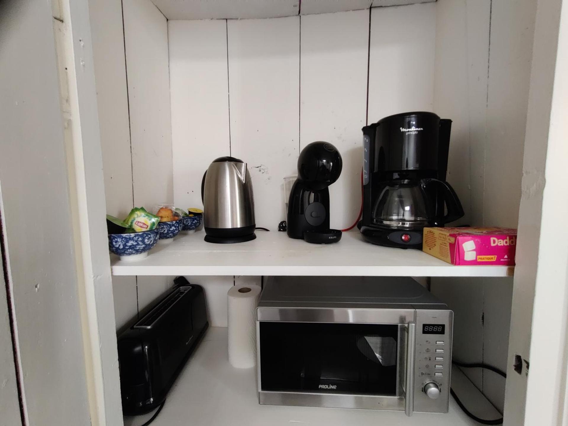 Coffee/tea facilities