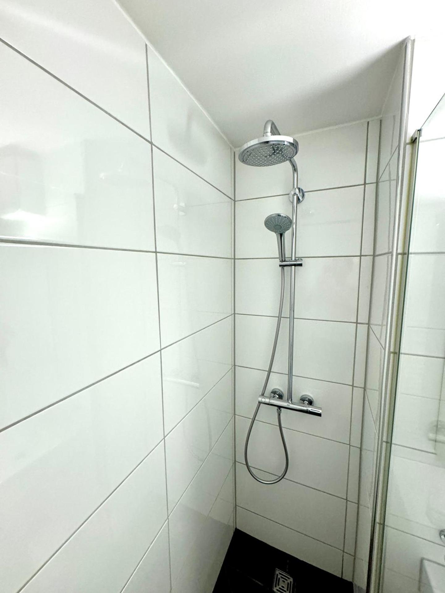 Studio mit See- und Bergblick