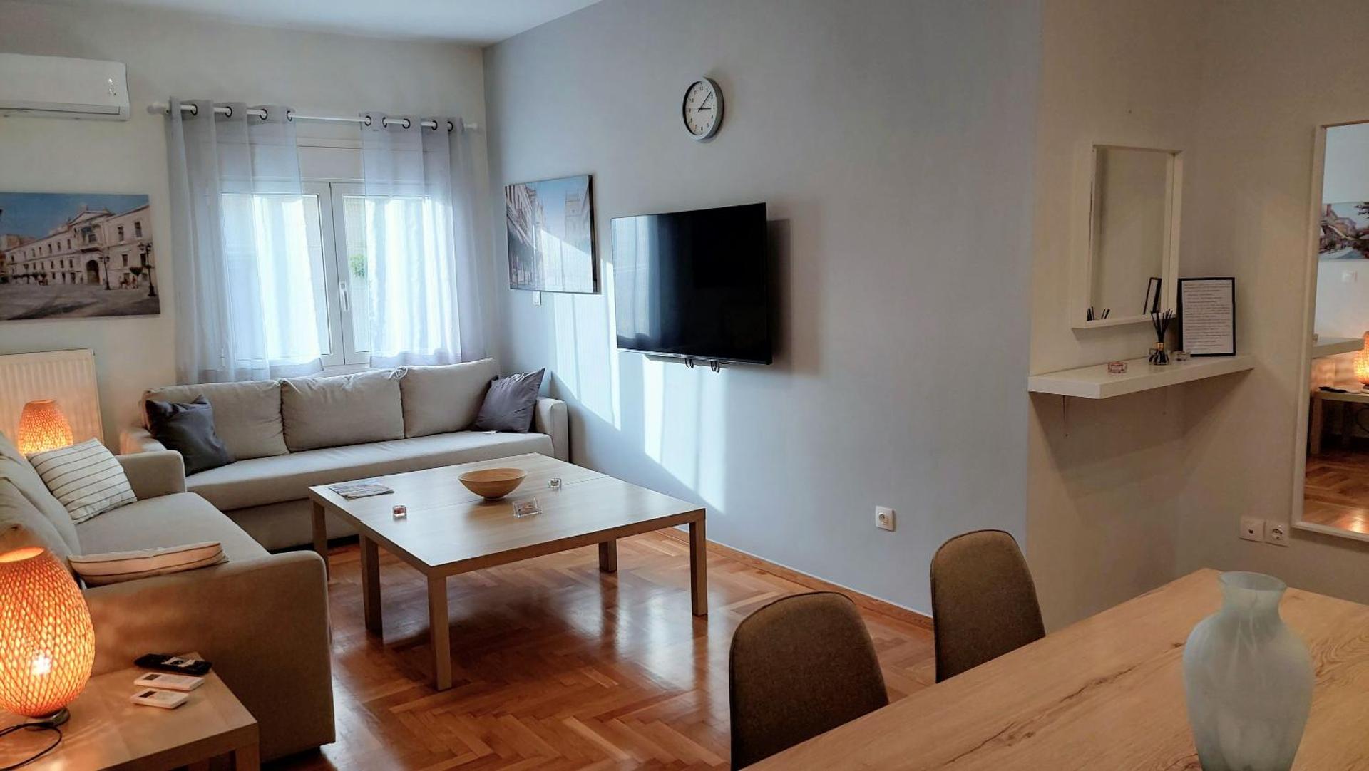 Elegant apartment in Plaka