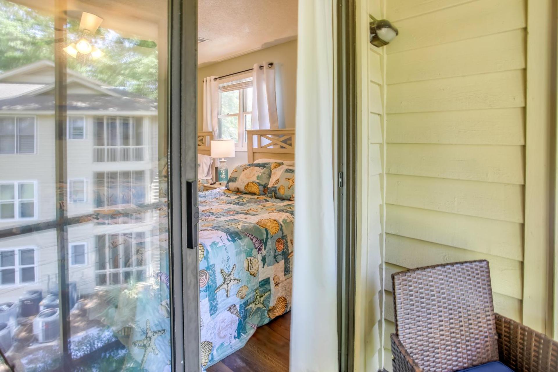 Sunset Beach Golf Condo with Pool about 2 Mi to Beach!