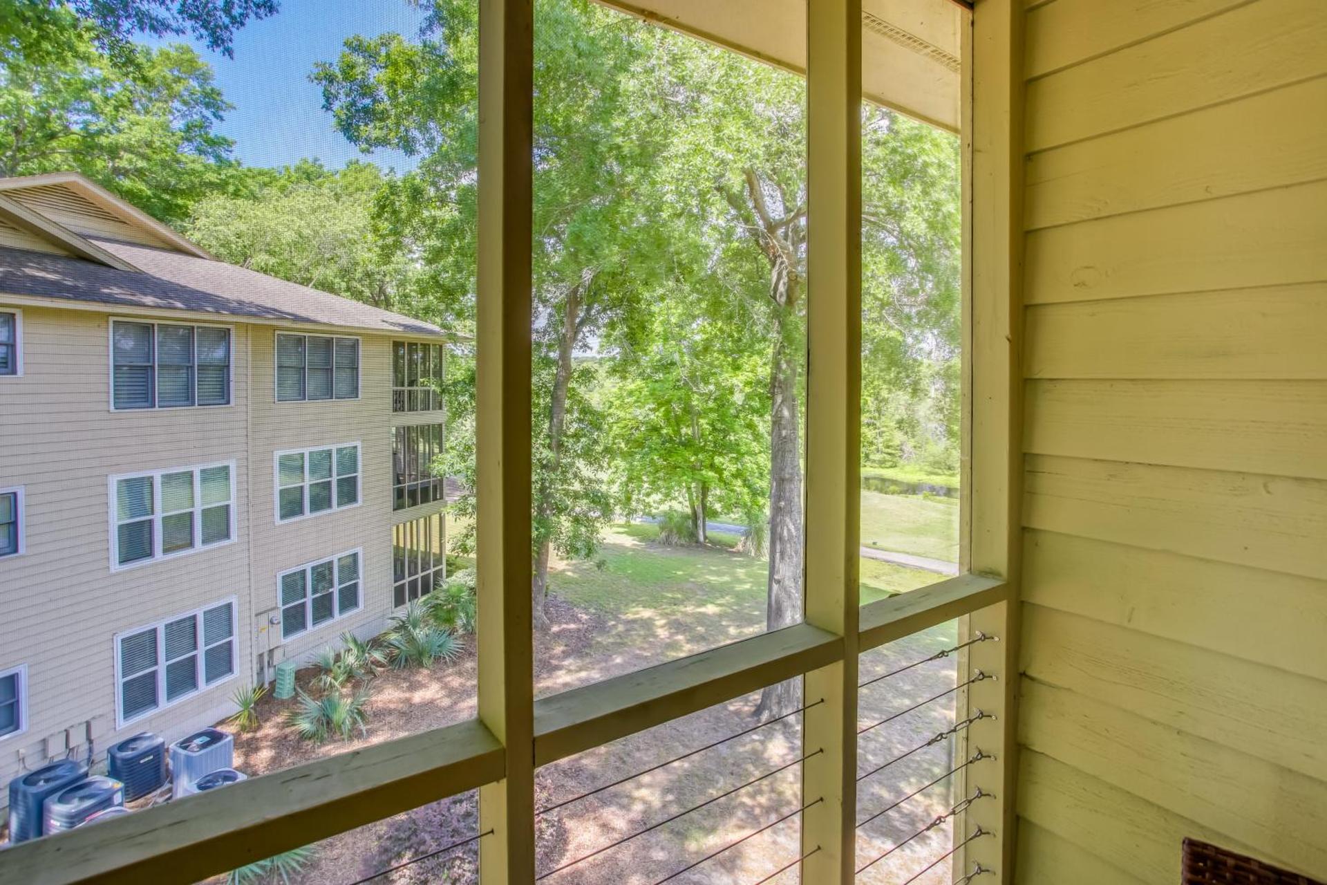 Sunset Beach Golf Condo with Pool about 2 Mi to Beach!