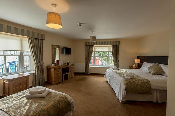 The Cambrian Bar & Grill