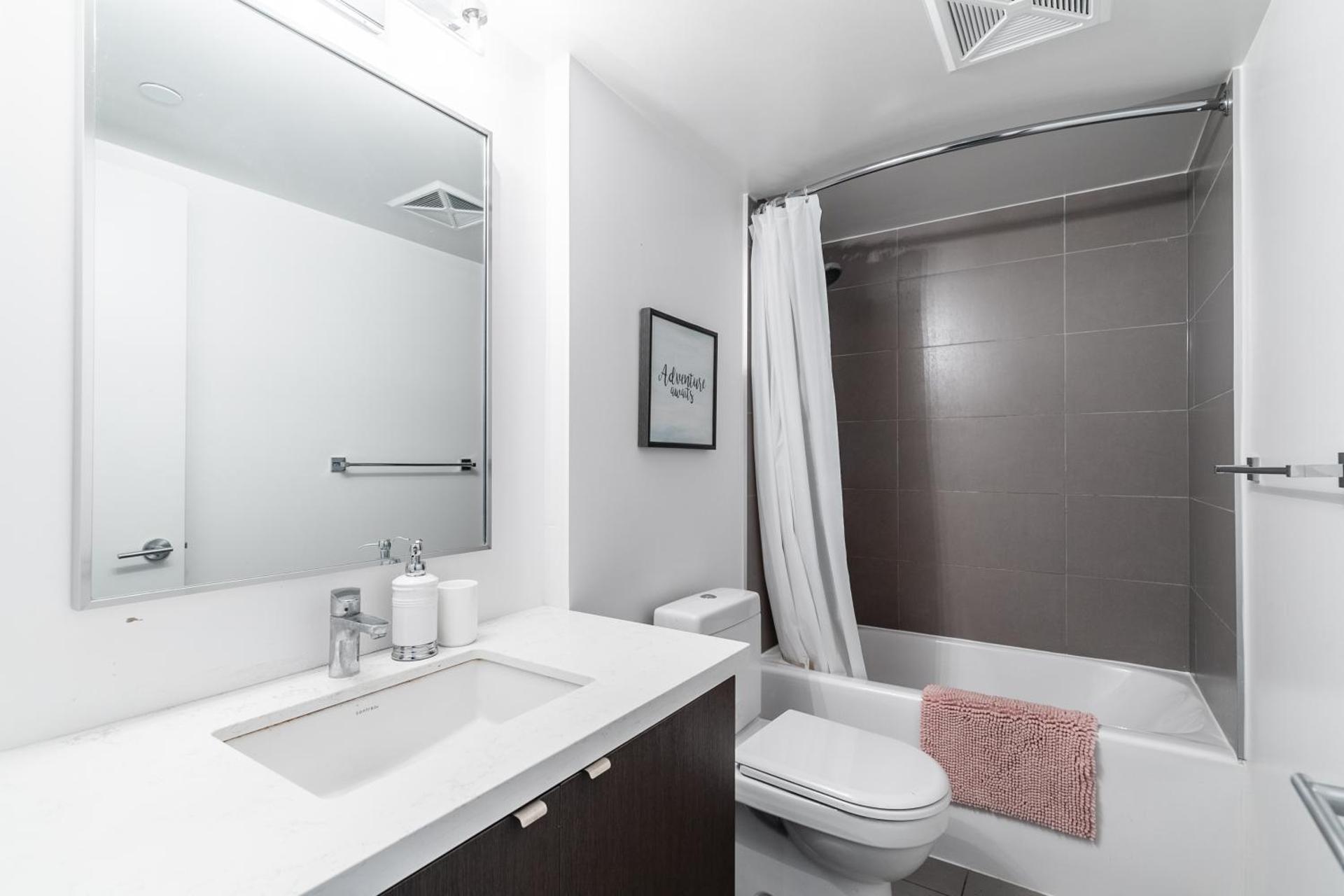 Yorkville Plaza Express Stay