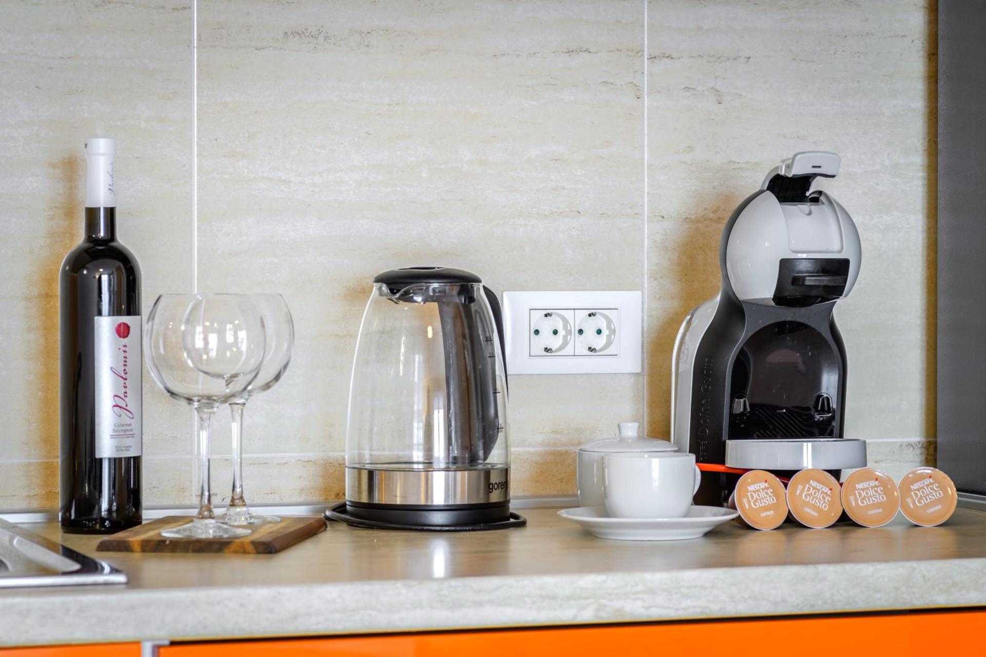 Coffee/tea facilities