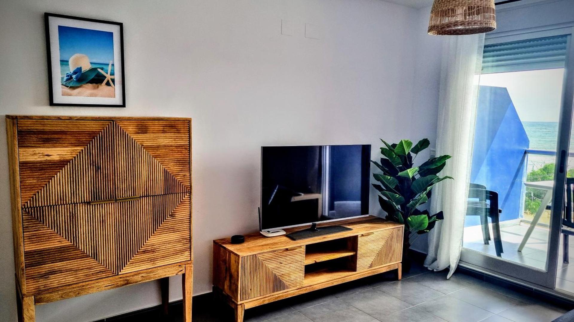 Hello Piles Beach Javier