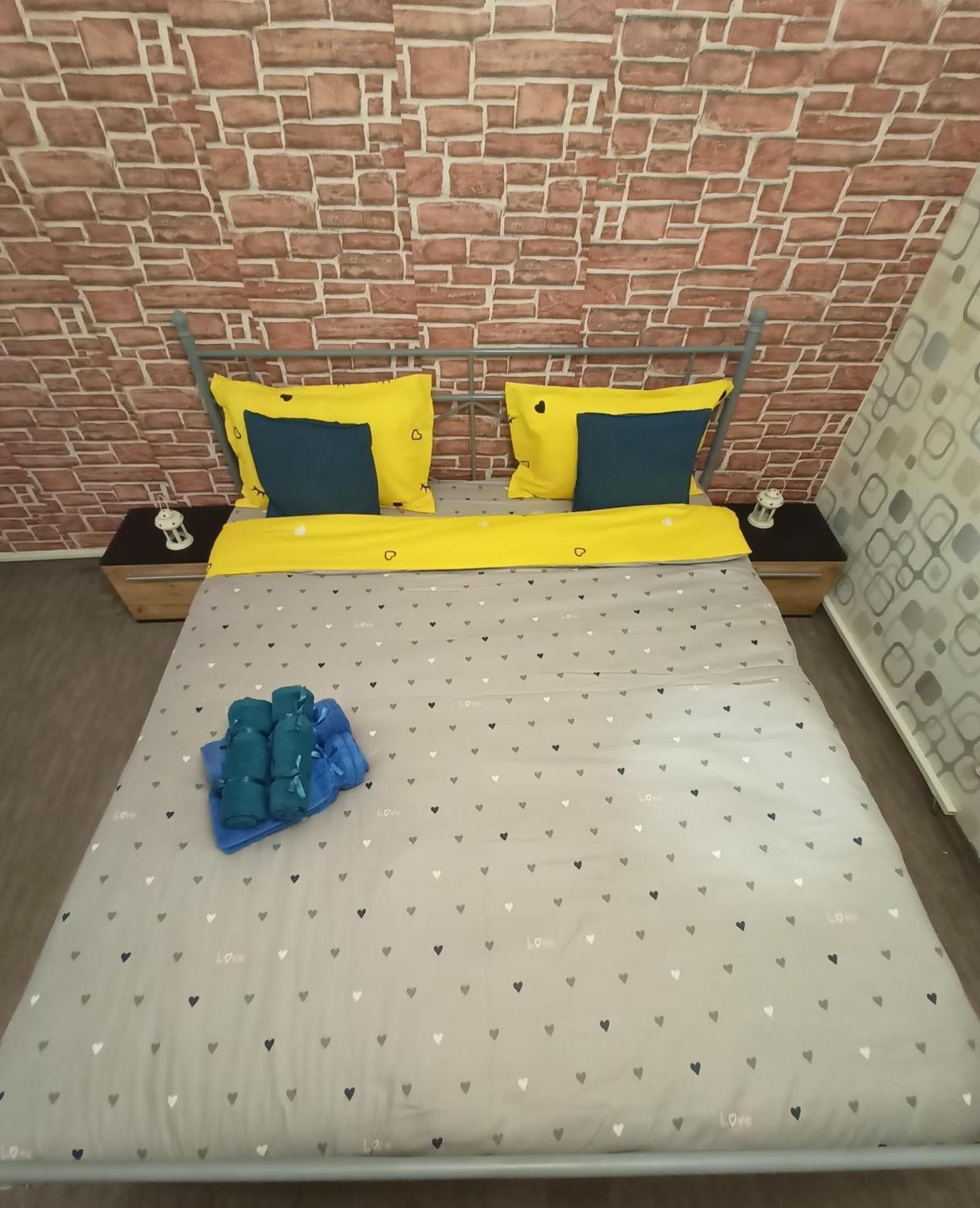 Apartment Happy June