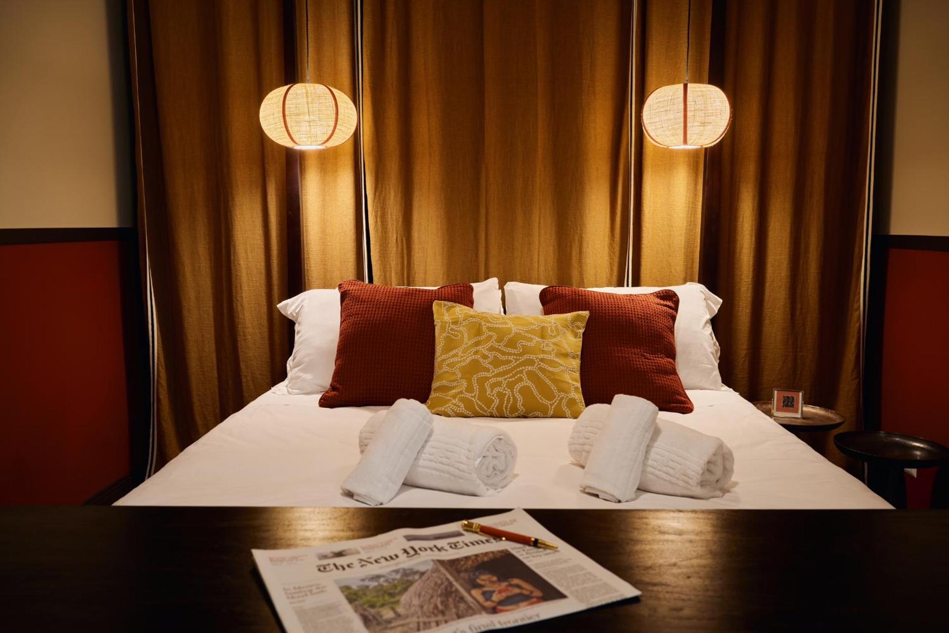 Maison Luxury Pantheon