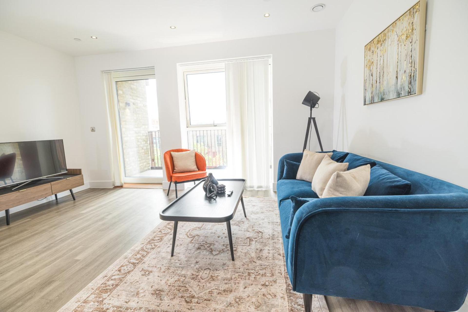 City Escape - Royal Wharf