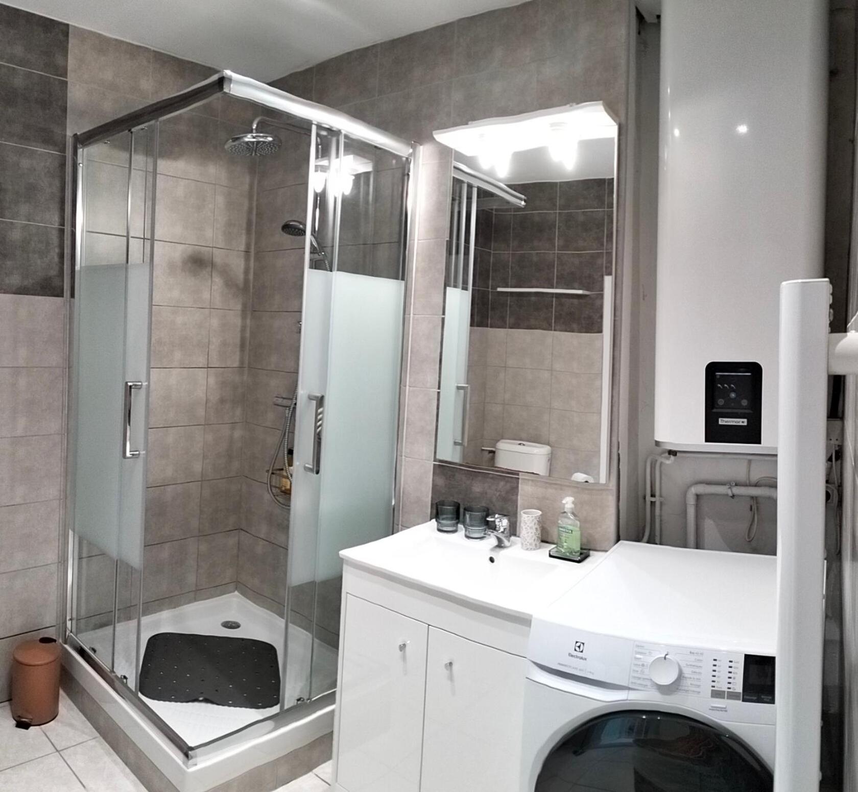 La Provence vous Attend - 2ème étage