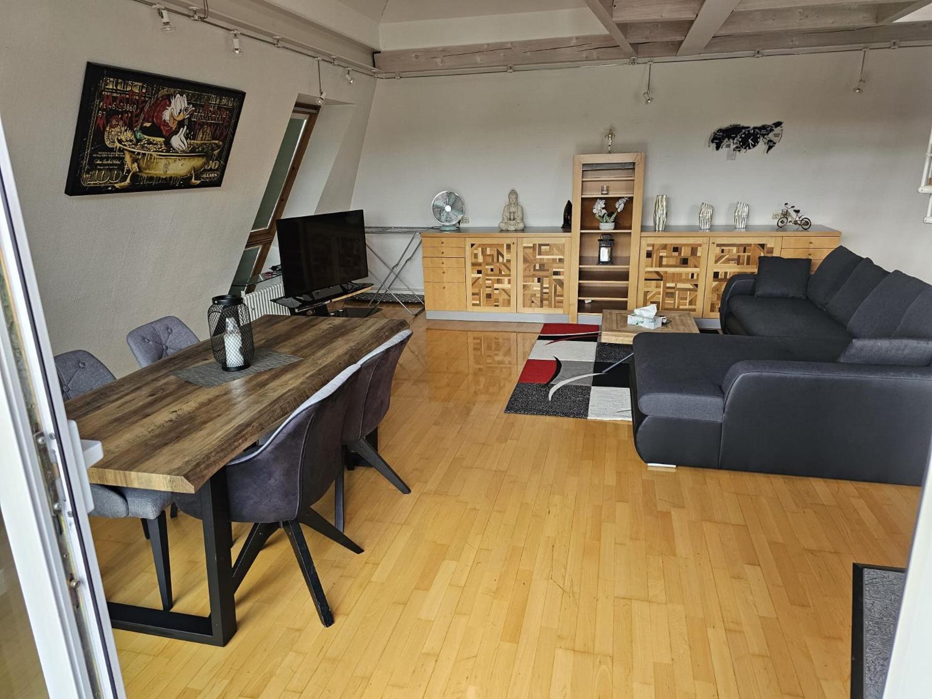 Communal lounge/ TV room