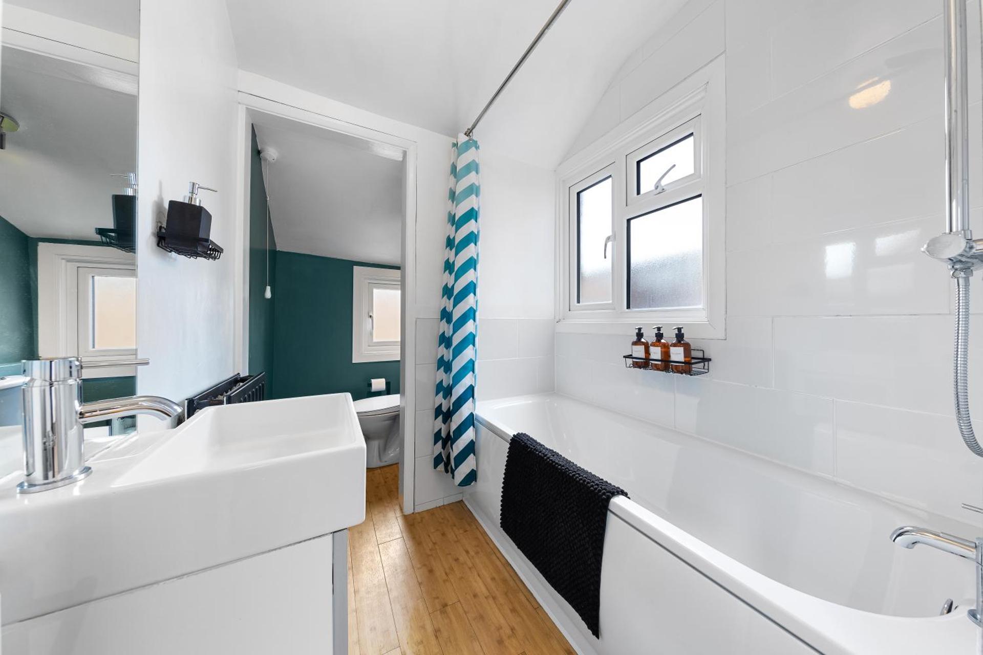 The Hogwarts Retreat - Cinema Room -