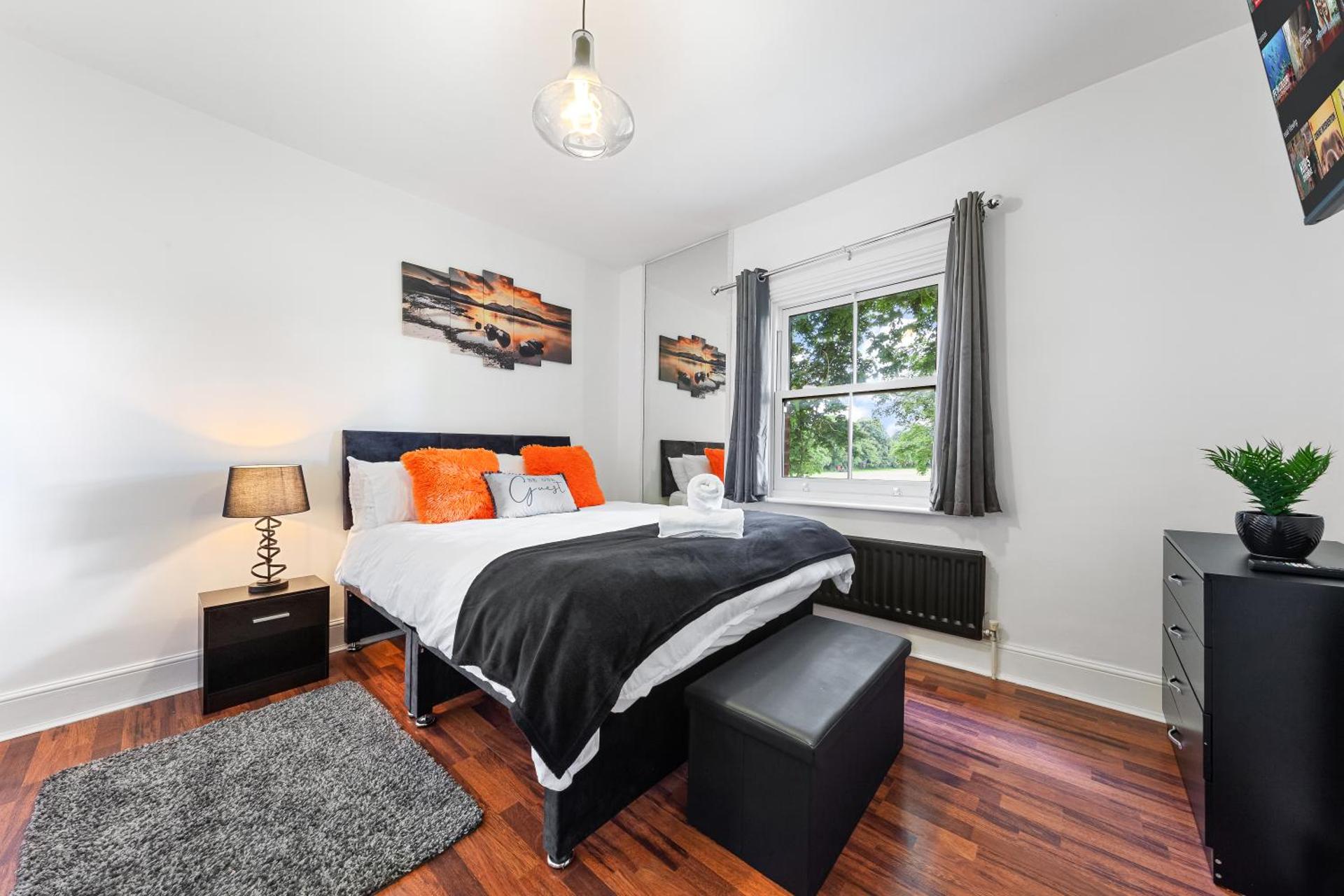 The Hogwarts Retreat - Cinema Room -