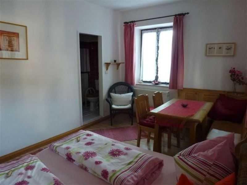 Ferienwohnungen am See _ Hinterseer