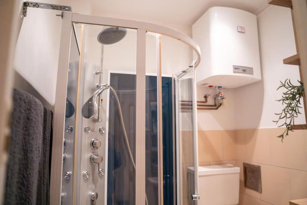 Klein aber fein FREE PARKING