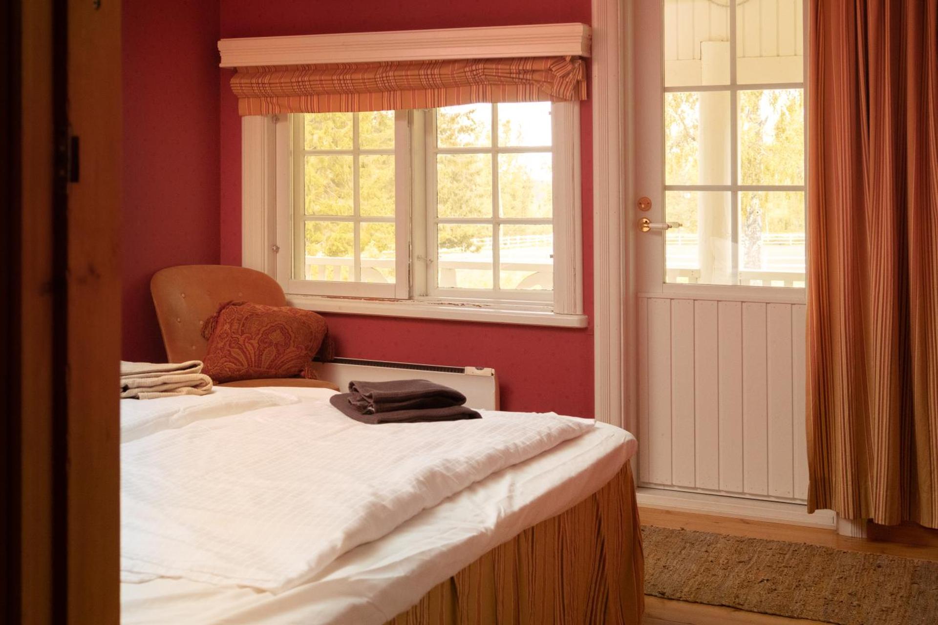 Double Room with Shared Bathroom