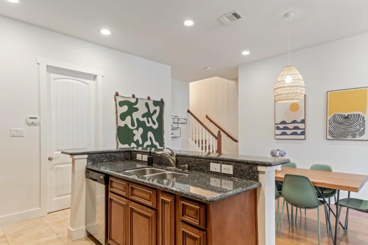 Eastside Home - Sauna &Cold Plunge - Close to DT