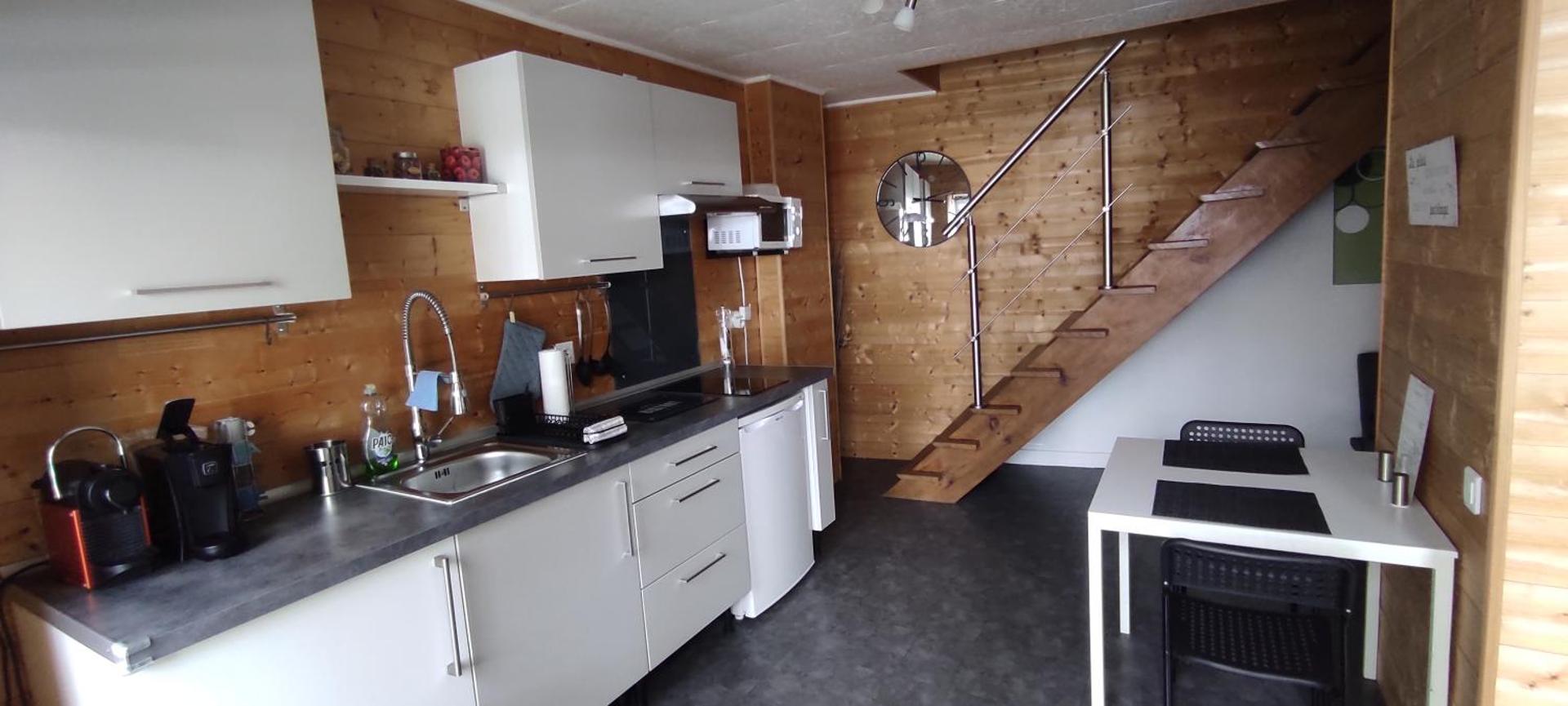 Kitchen or kitchenette