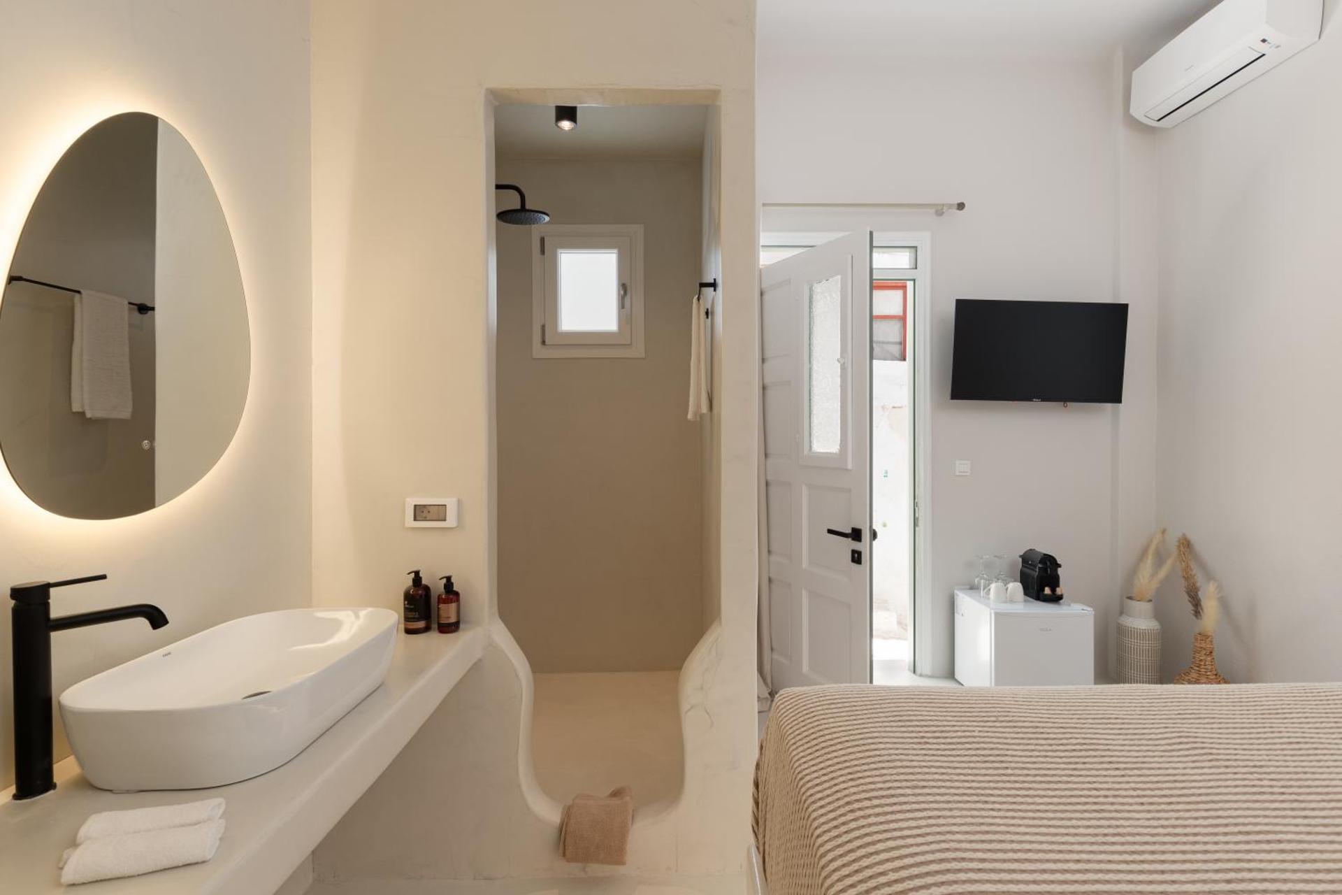 Lotus iΝ & Aroma iN , Mykonos Town