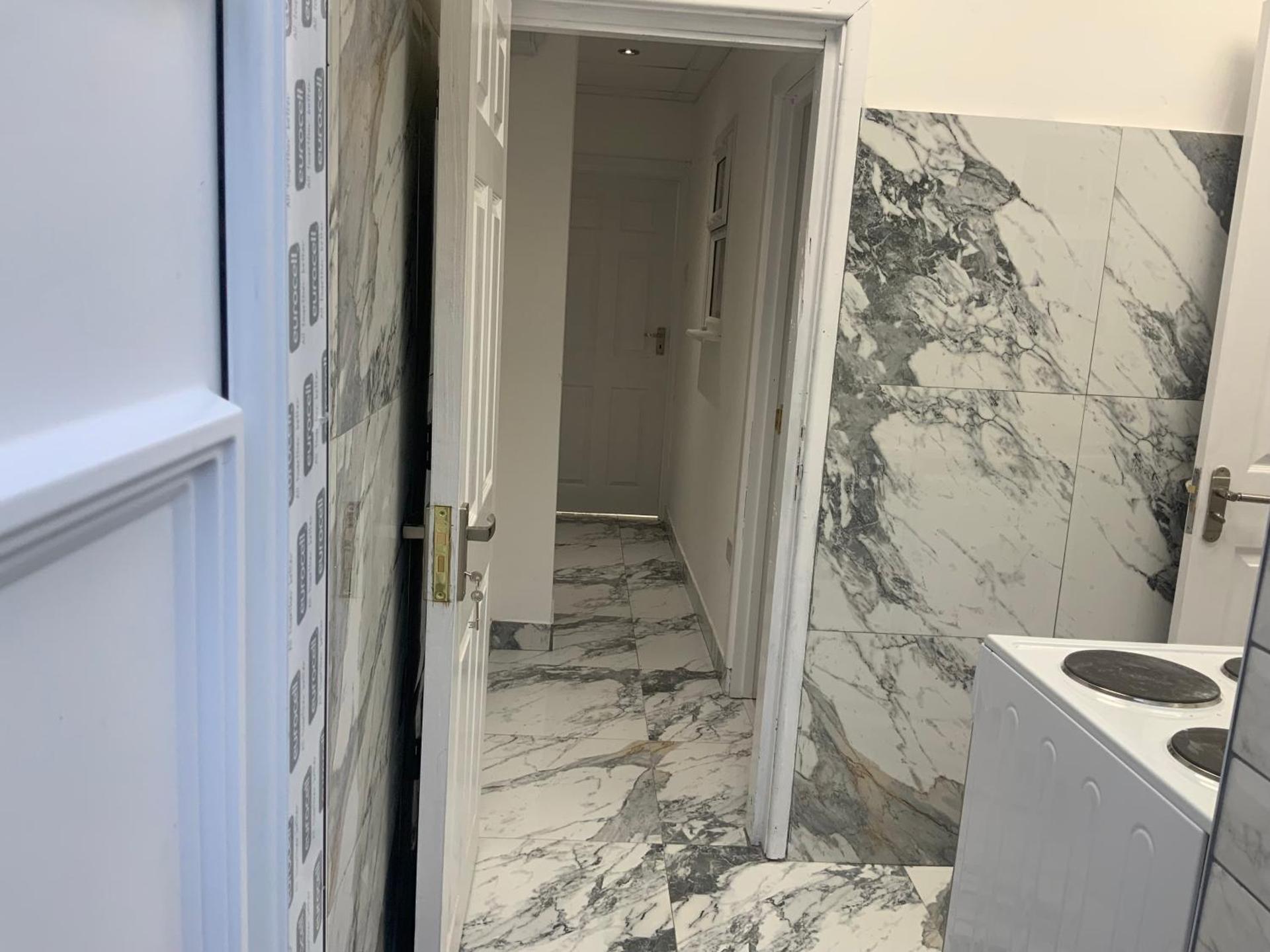 One Bedroom Apartment