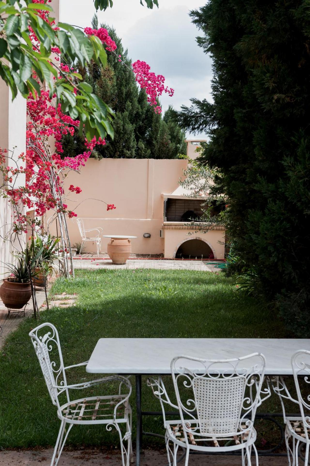 Villa Discover Evia - With Private Jacuzzi