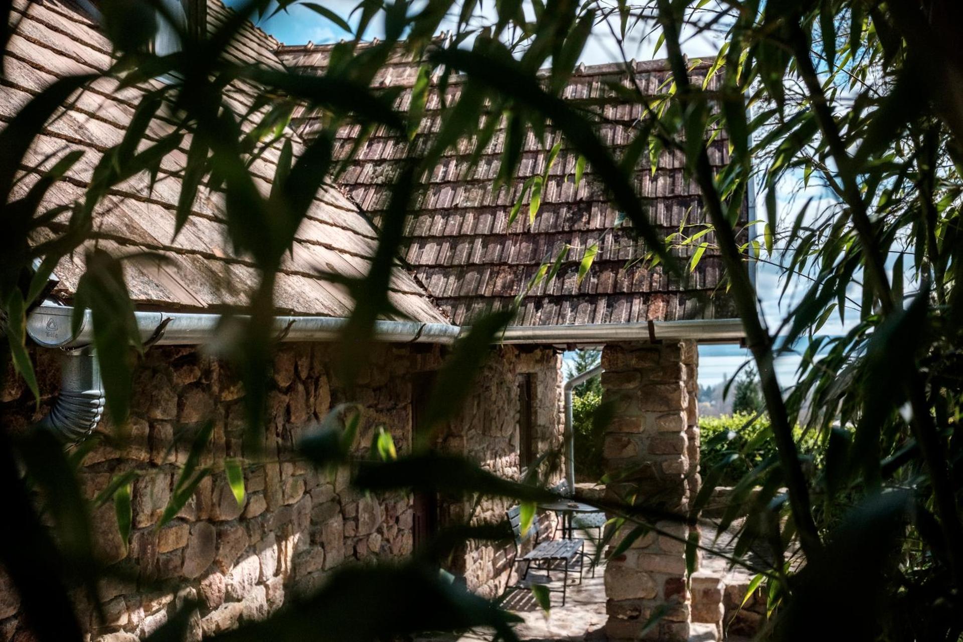 Ábrahámhegyi panorama hideout