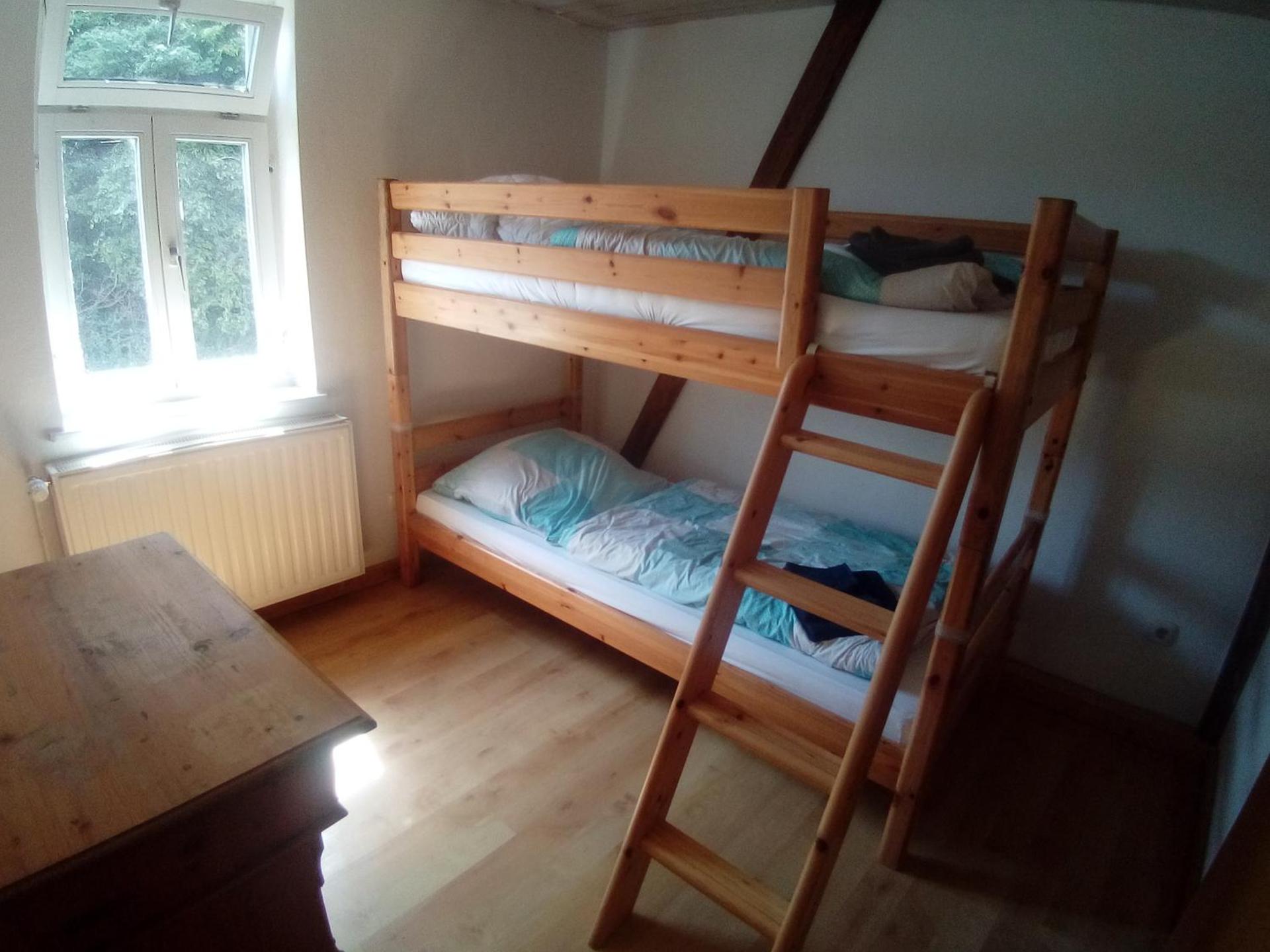 bunk bed