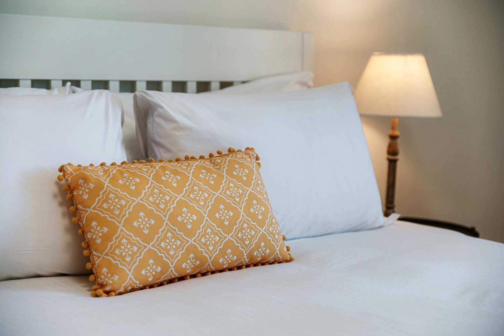 Dream Lake Apartments by Quokka 360 - Lake View