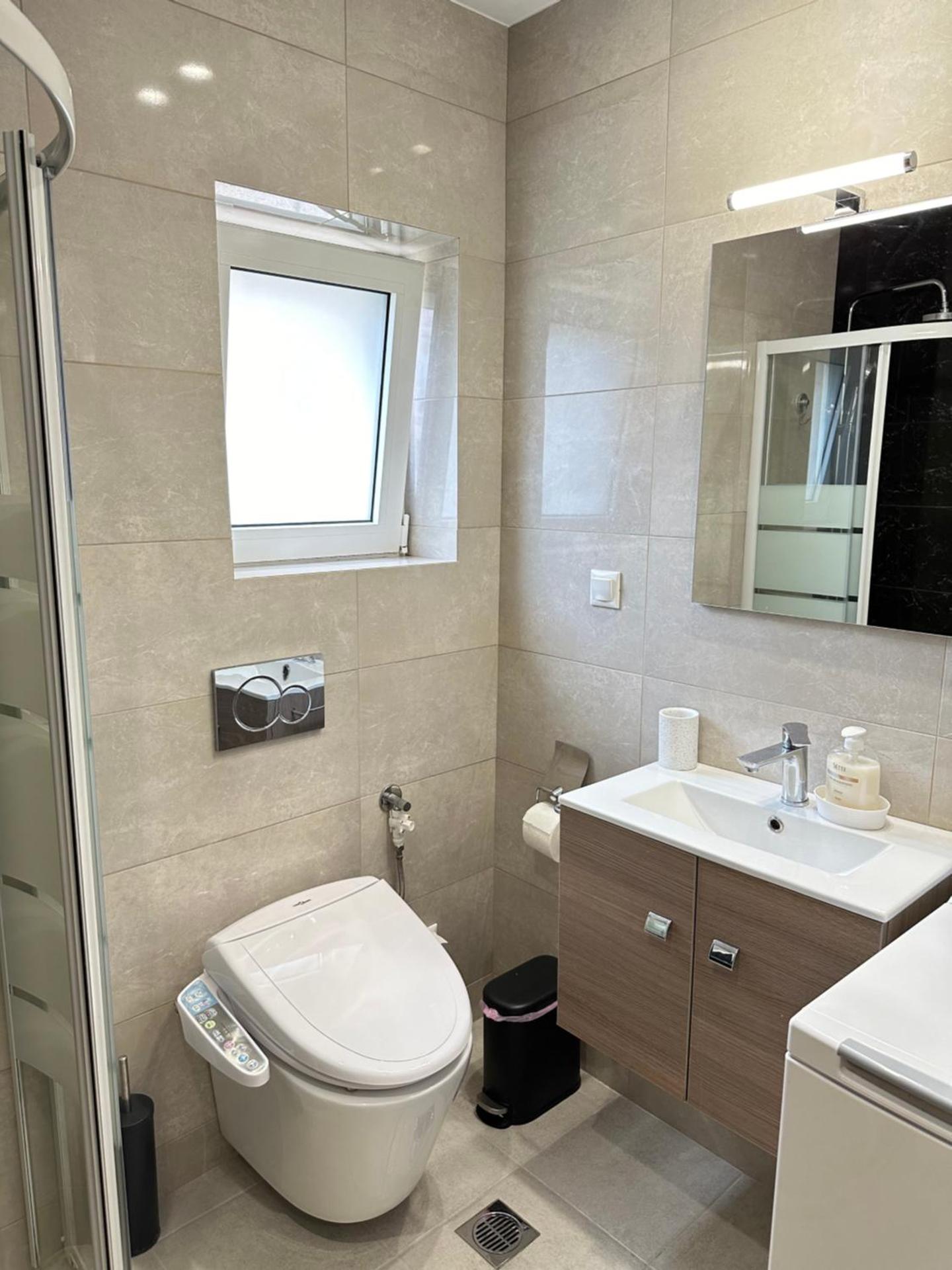 In The Middle Of Nowhere 1