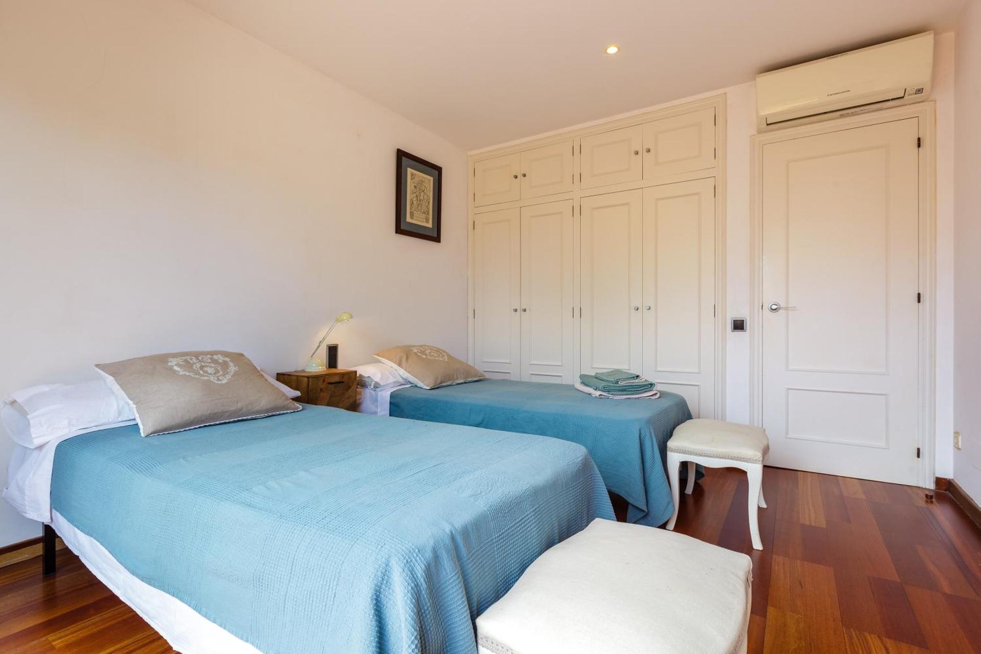 Casa con jardín próxima a Barcelona