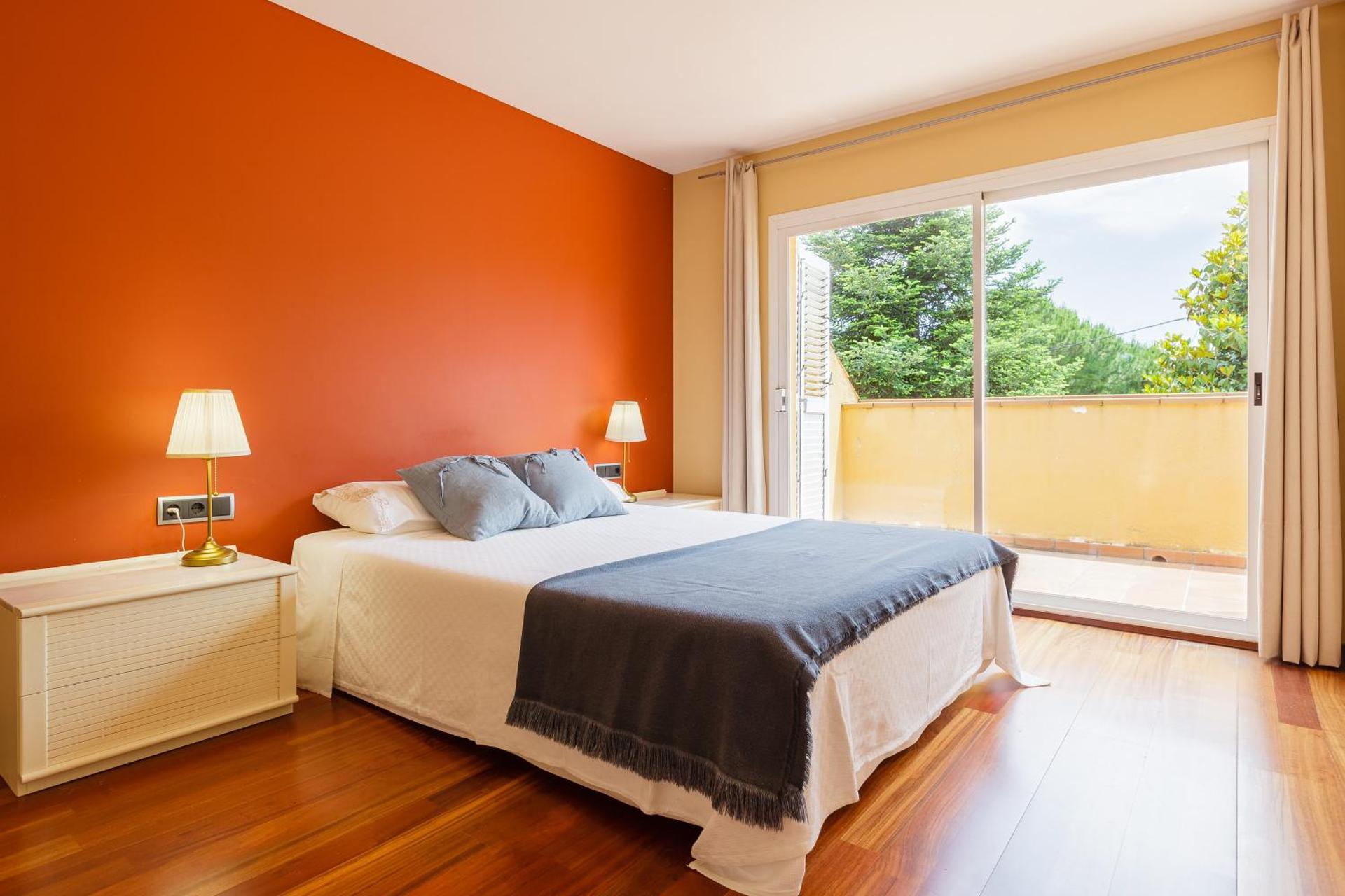 Casa con jardín próxima a Barcelona