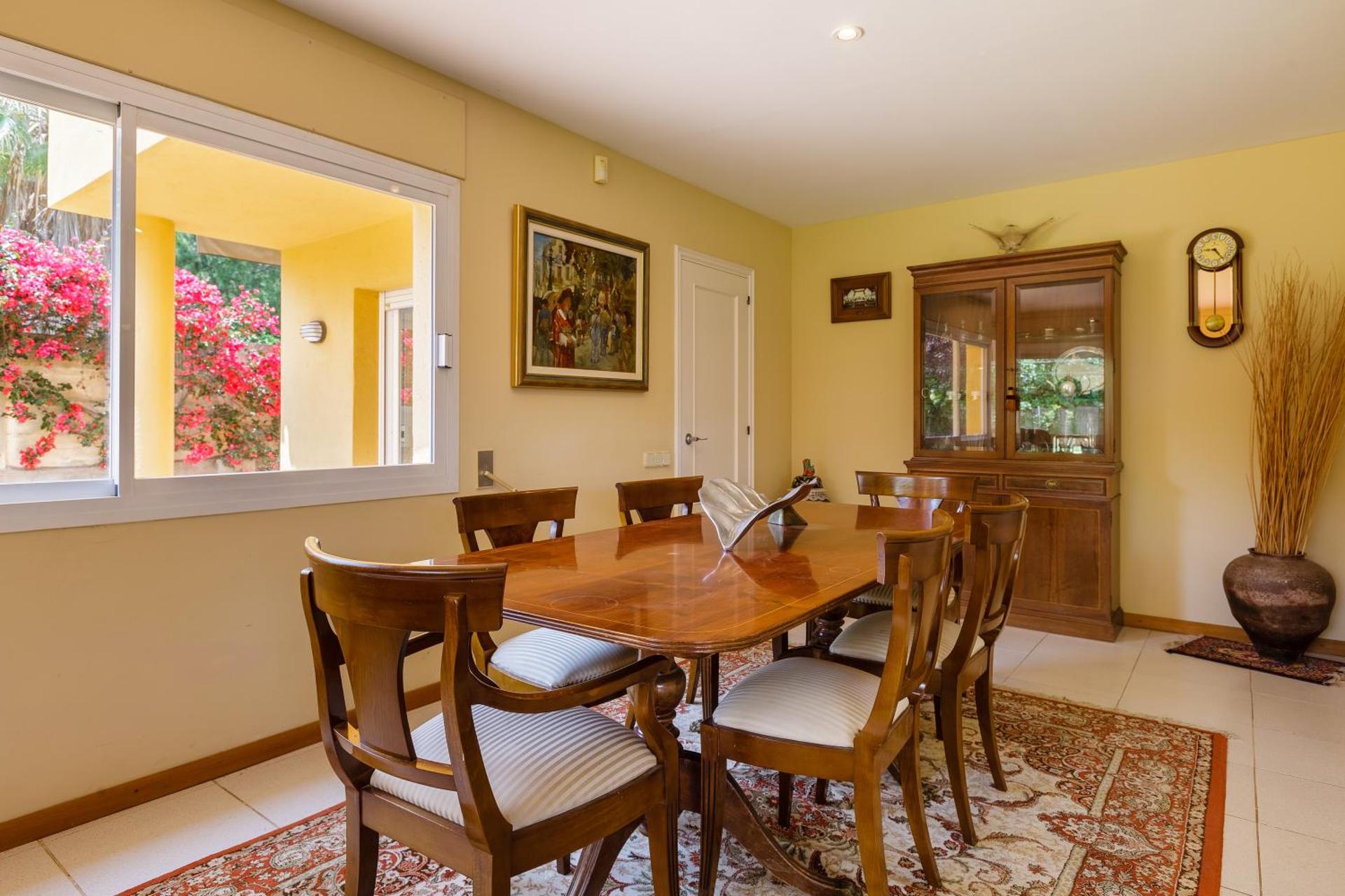 Casa con jardín próxima a Barcelona