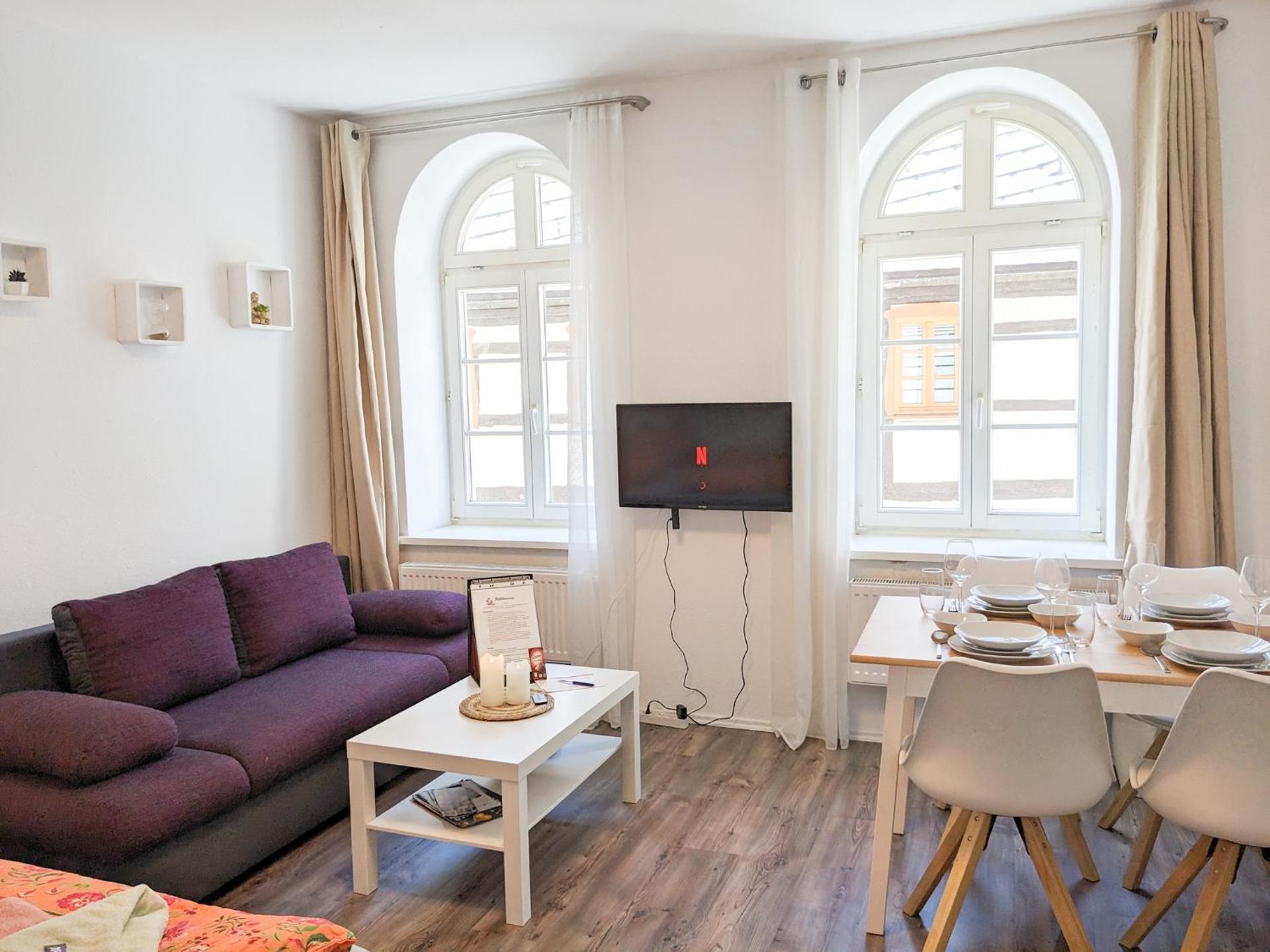 F0 - Urlaubsmagie - Kleine voll ausgestattete Wohnung mit Gemeinschaftsgarten, -pool & -sauna