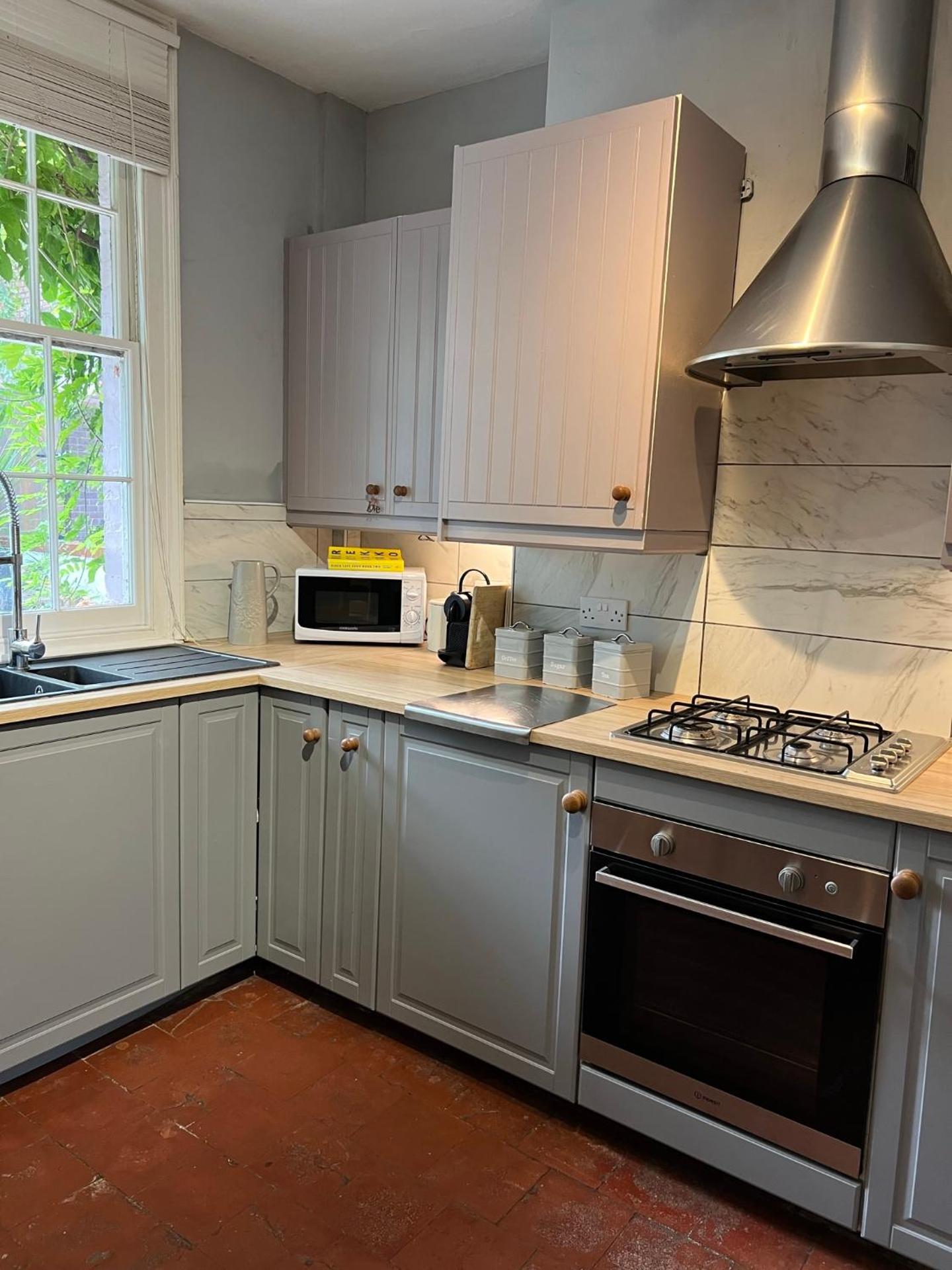 Mews House, Tewkesbury town centre, hot tub, pets