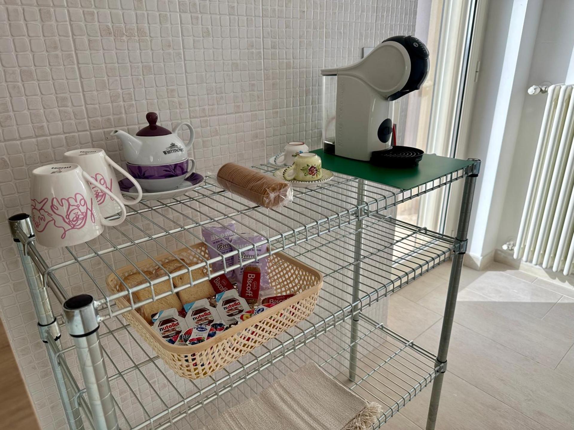 Coffee/tea facilities