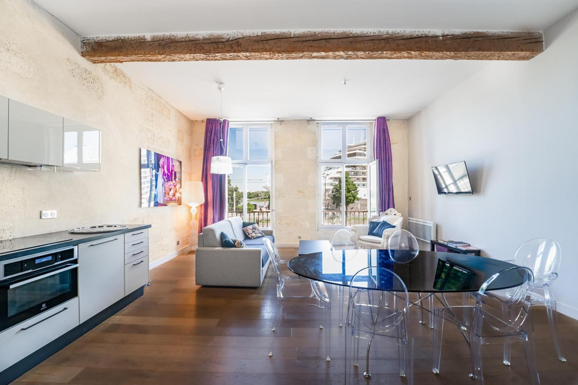 Magnifiques Appartements sur les Quais de Bordeaux