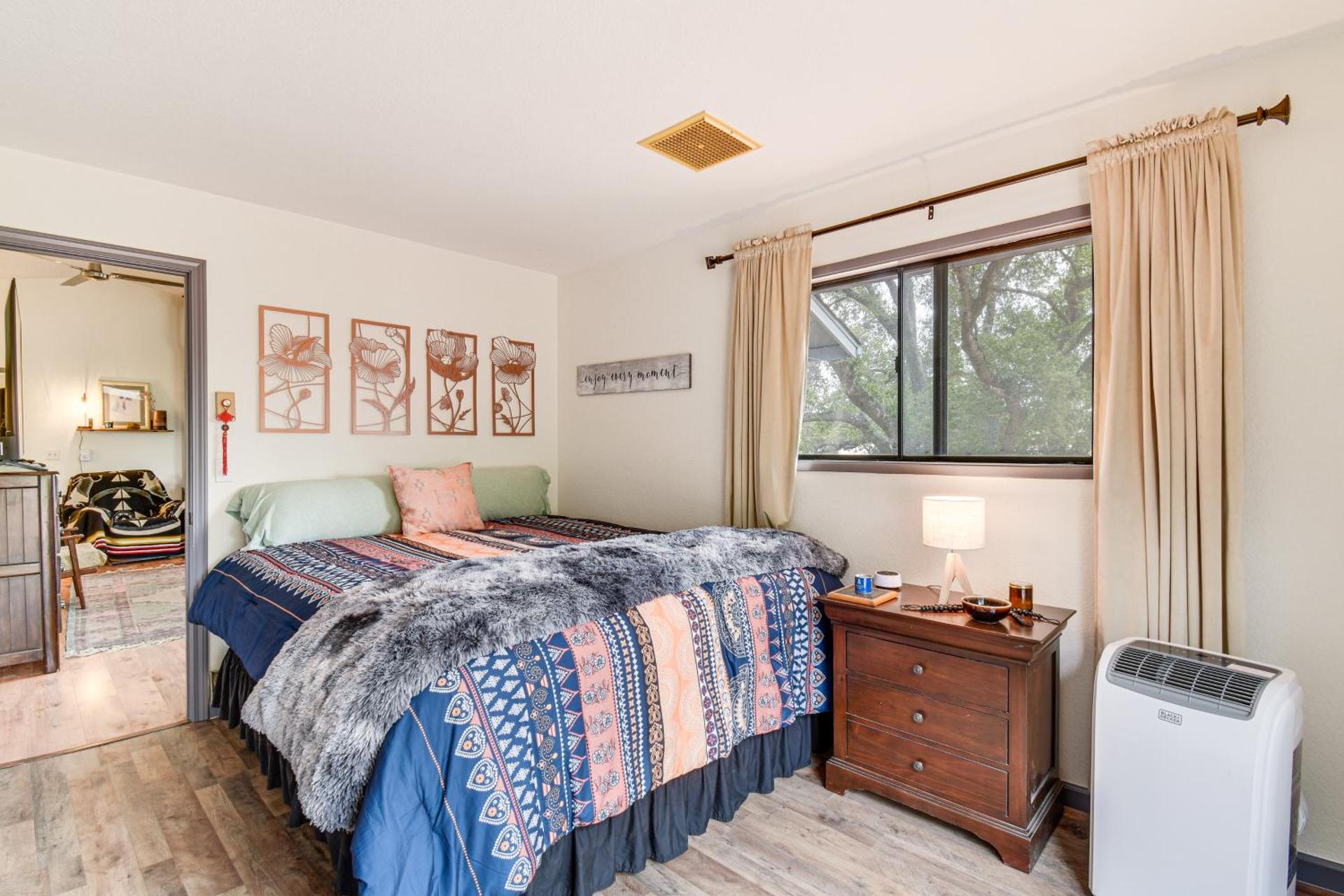 Yosemite Wellbeing Retreat on 5 Acres with Mtn Views