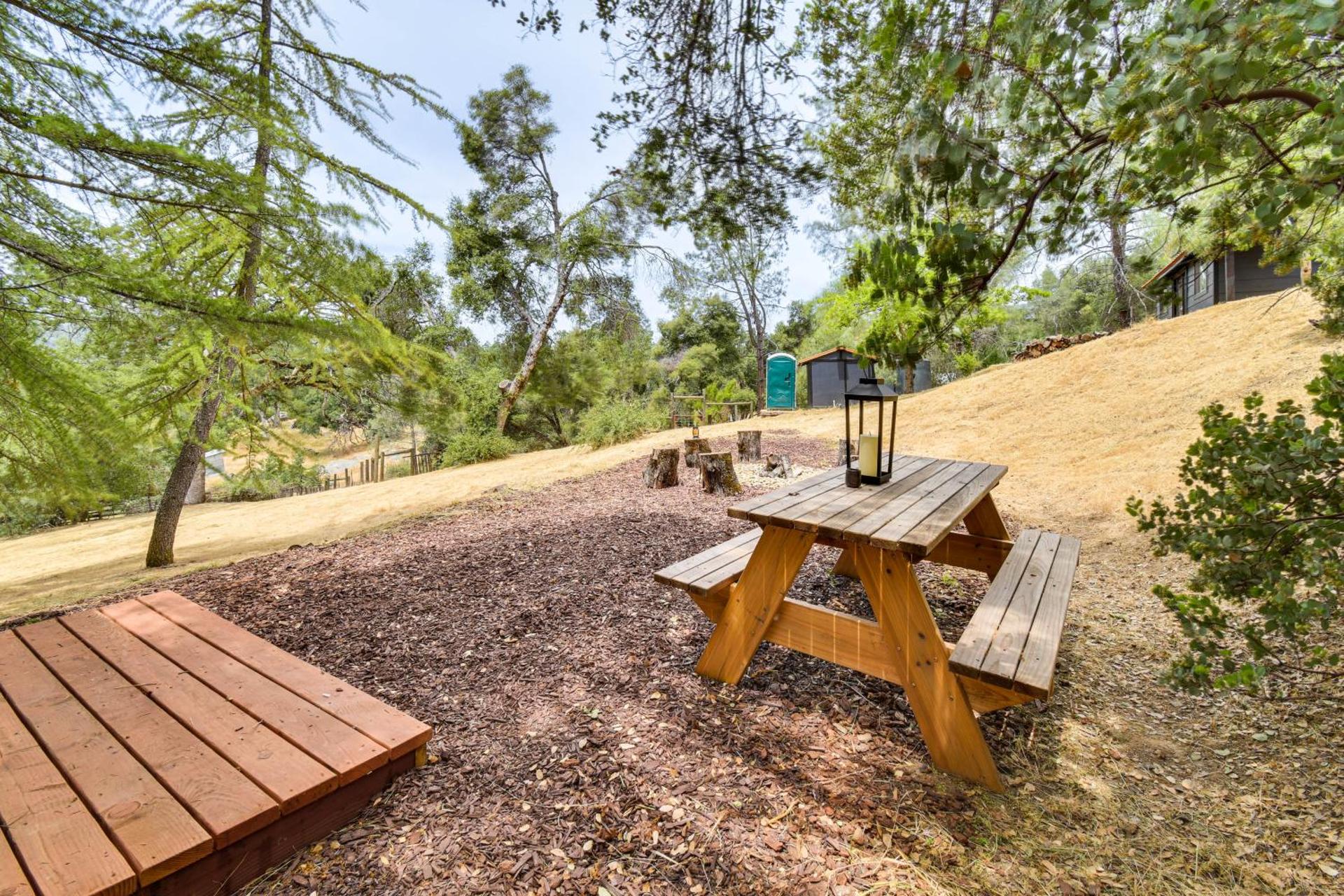 Yosemite Wellbeing Retreat on 5 Acres with Mtn Views