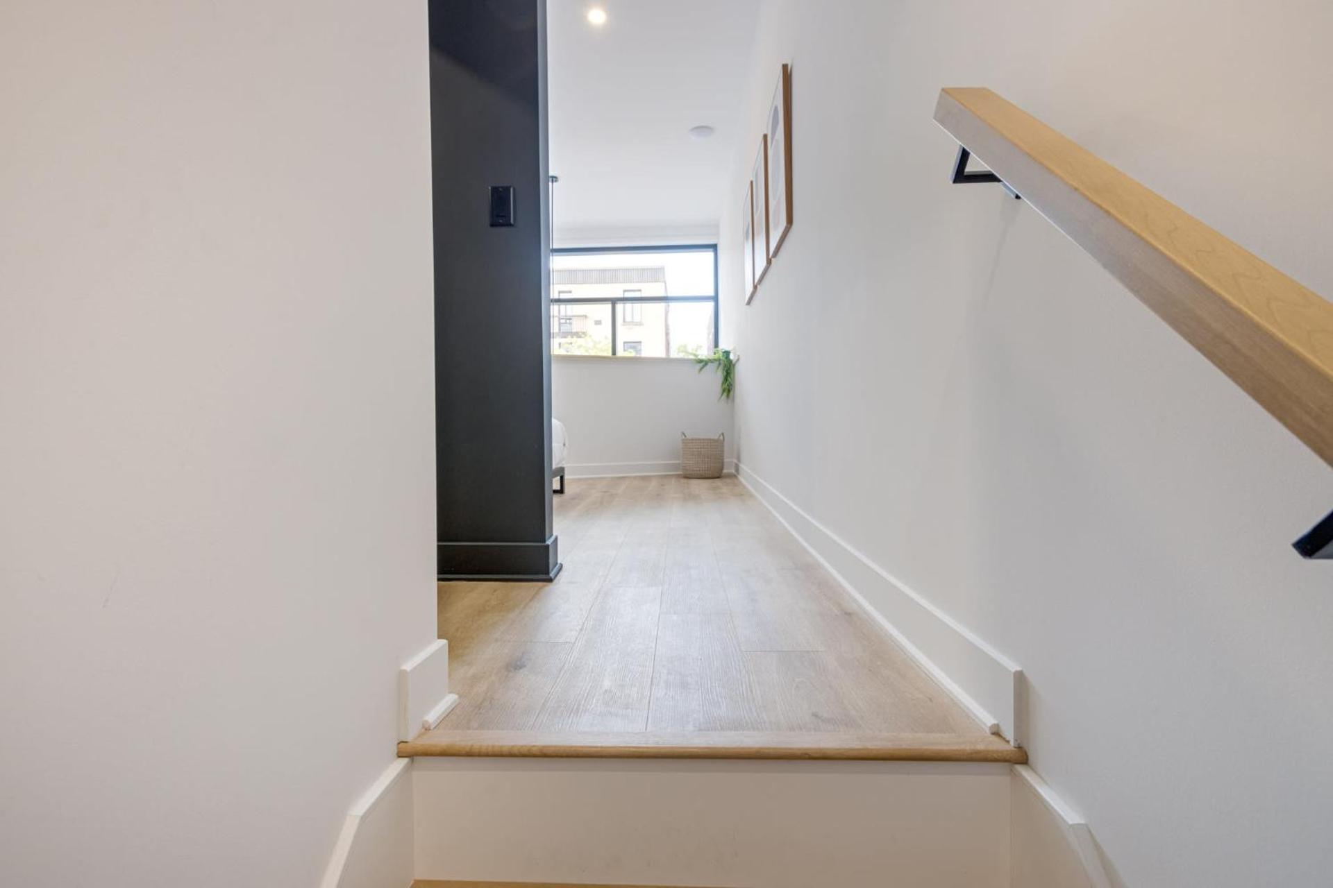 Le Mile End by M11 - 2 BDR Loft with Sofa Bed