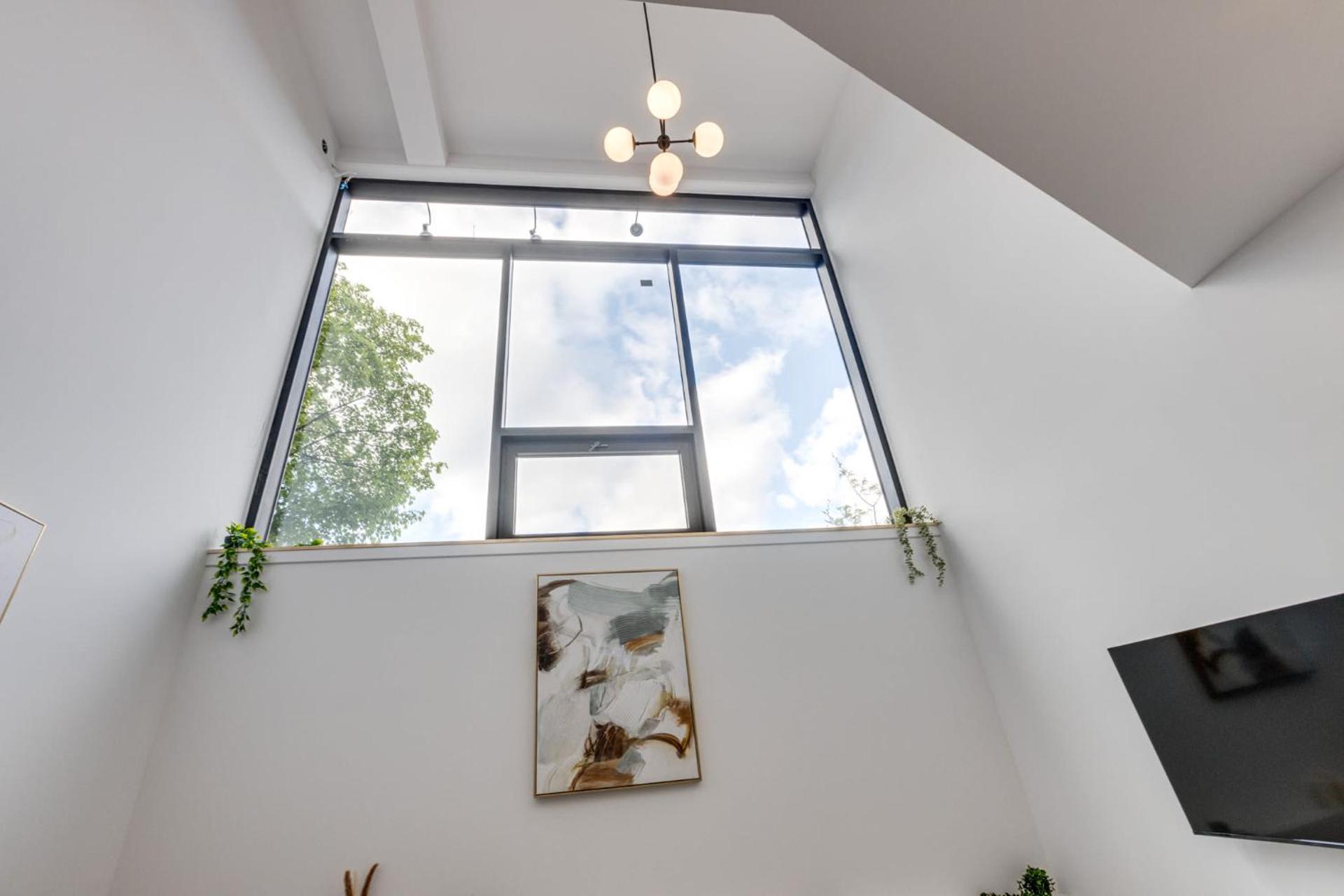 Le Mile End by M11 - 2 BDR Loft with Sofa Bed