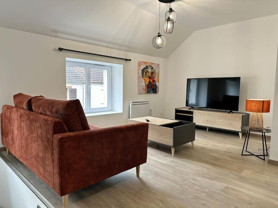 L'IMPASSE, T2 neuf et bien équipé, plein coeur de Maincy